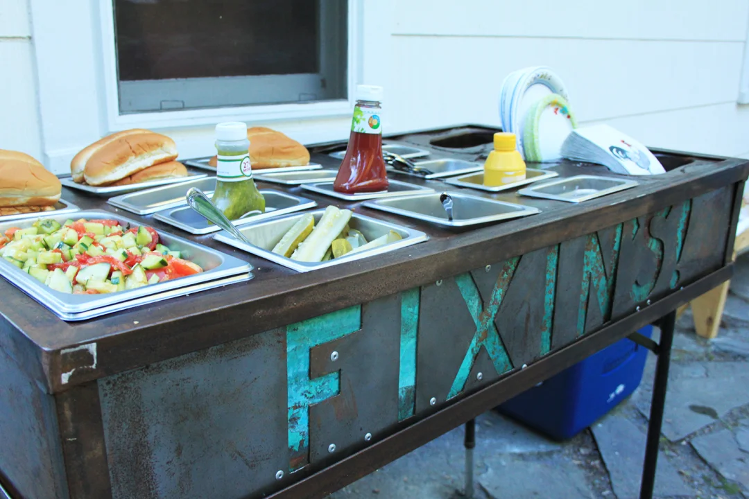 Bobby's Fixin's Bar