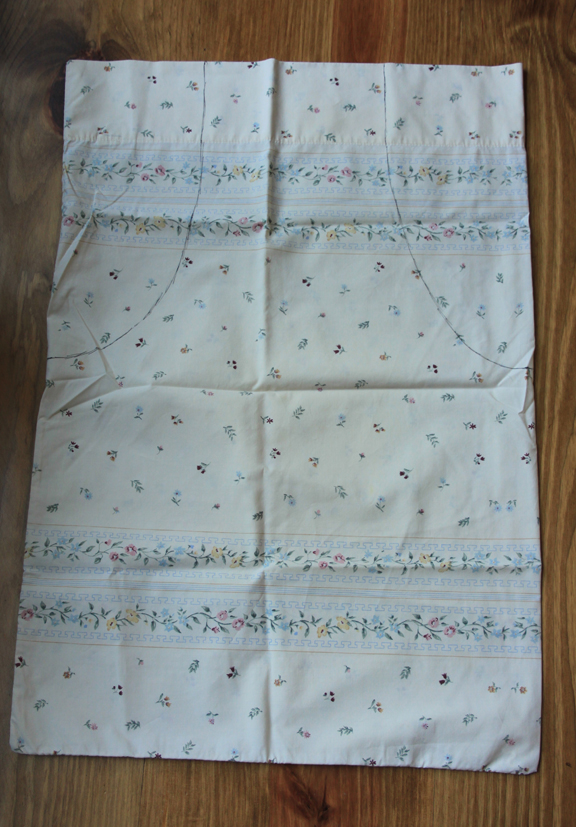 DIY Upcycled Pillowcase Grocery Bags // With Video — Life is Made