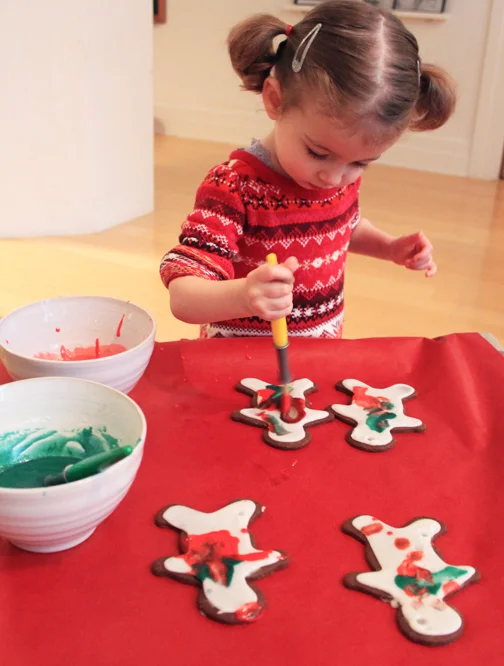 How to make painted gingerbread men with your kids