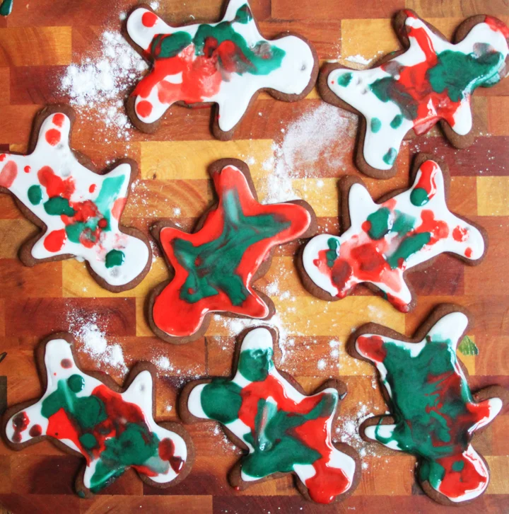 Gingerbread_Cookies_1.jpg