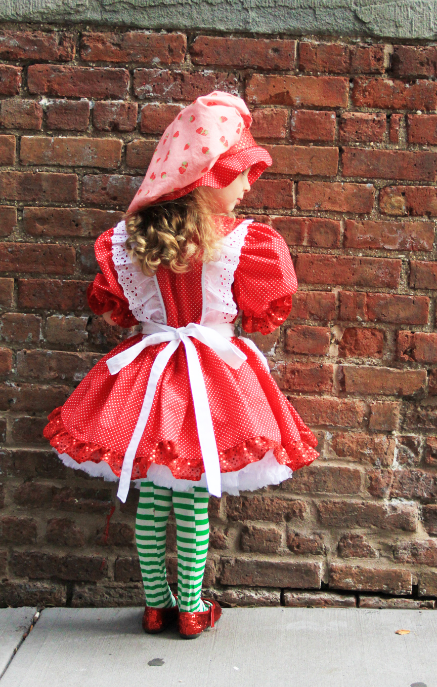 Strawberry Shortcake Costume Tutorial // Life is Made with Katie Miles // www.lifeismade.com