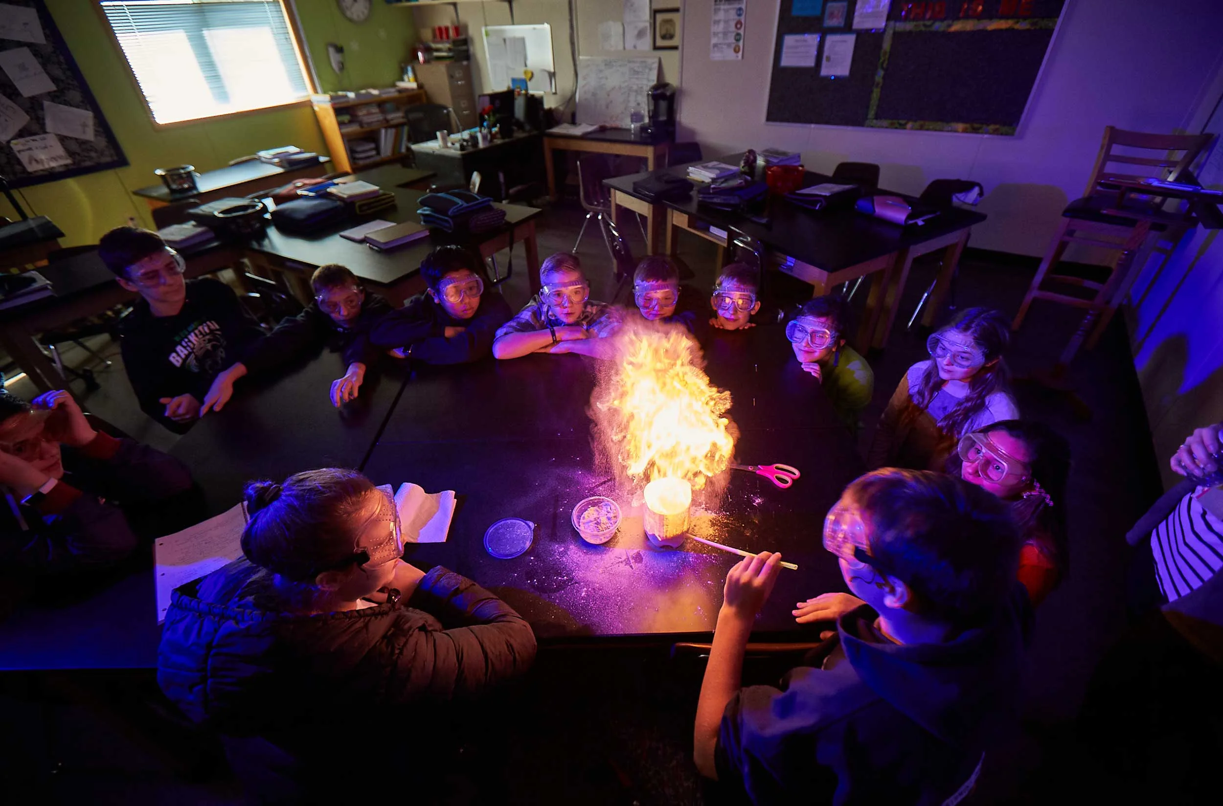 Willamette-Christian-School-Science-Class.jpg