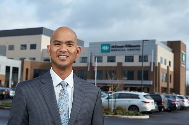 Two location portraits of David Elgarico, CEO at McKenzie-Willamette Medical Center.

David and I had a great conversation which lead to these portraits. I like to call these &ldquo;the relaxed professional&rdquo;, calm but confident. 
What two words