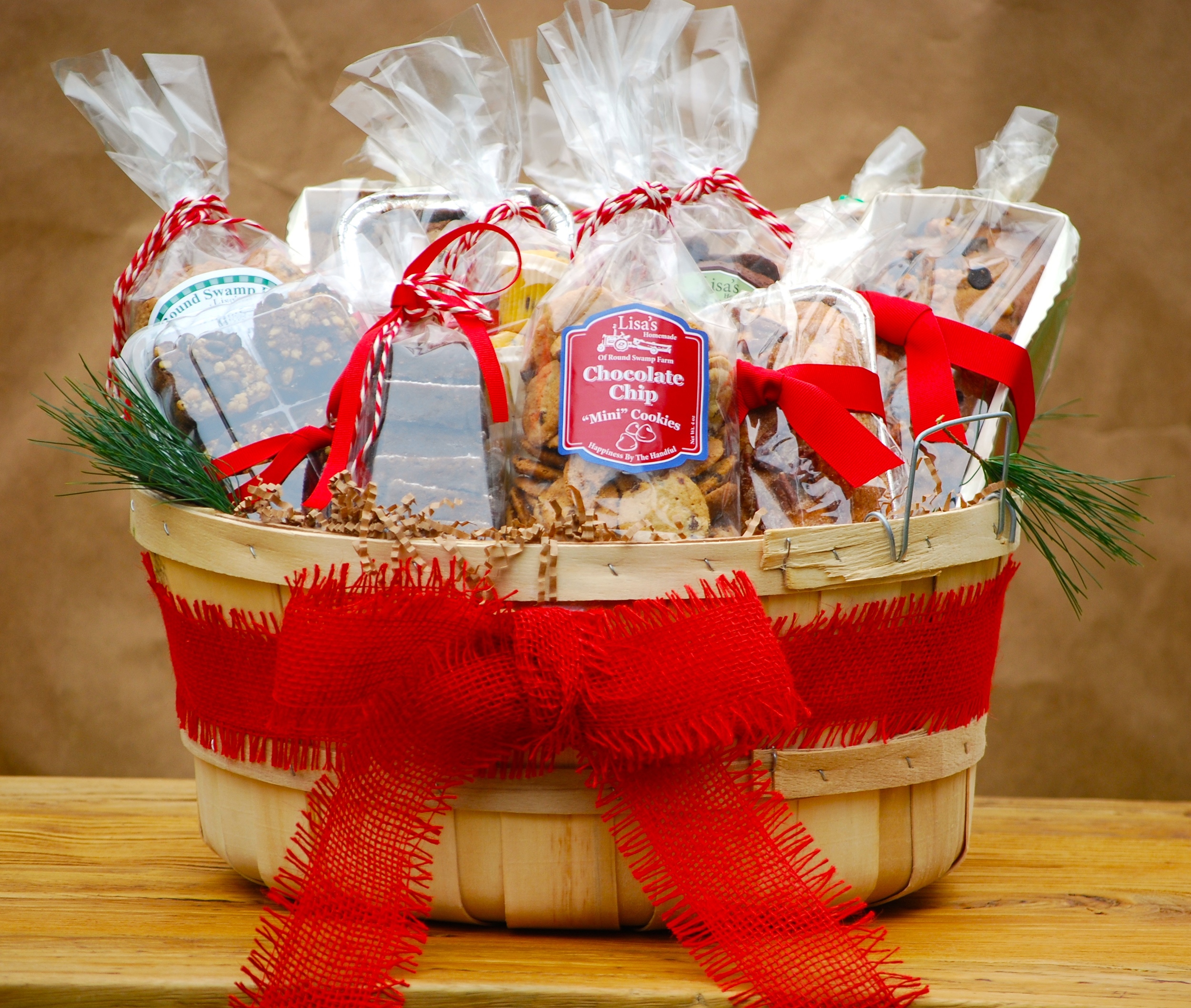 Deluxe Holiday Baked Goods Basket