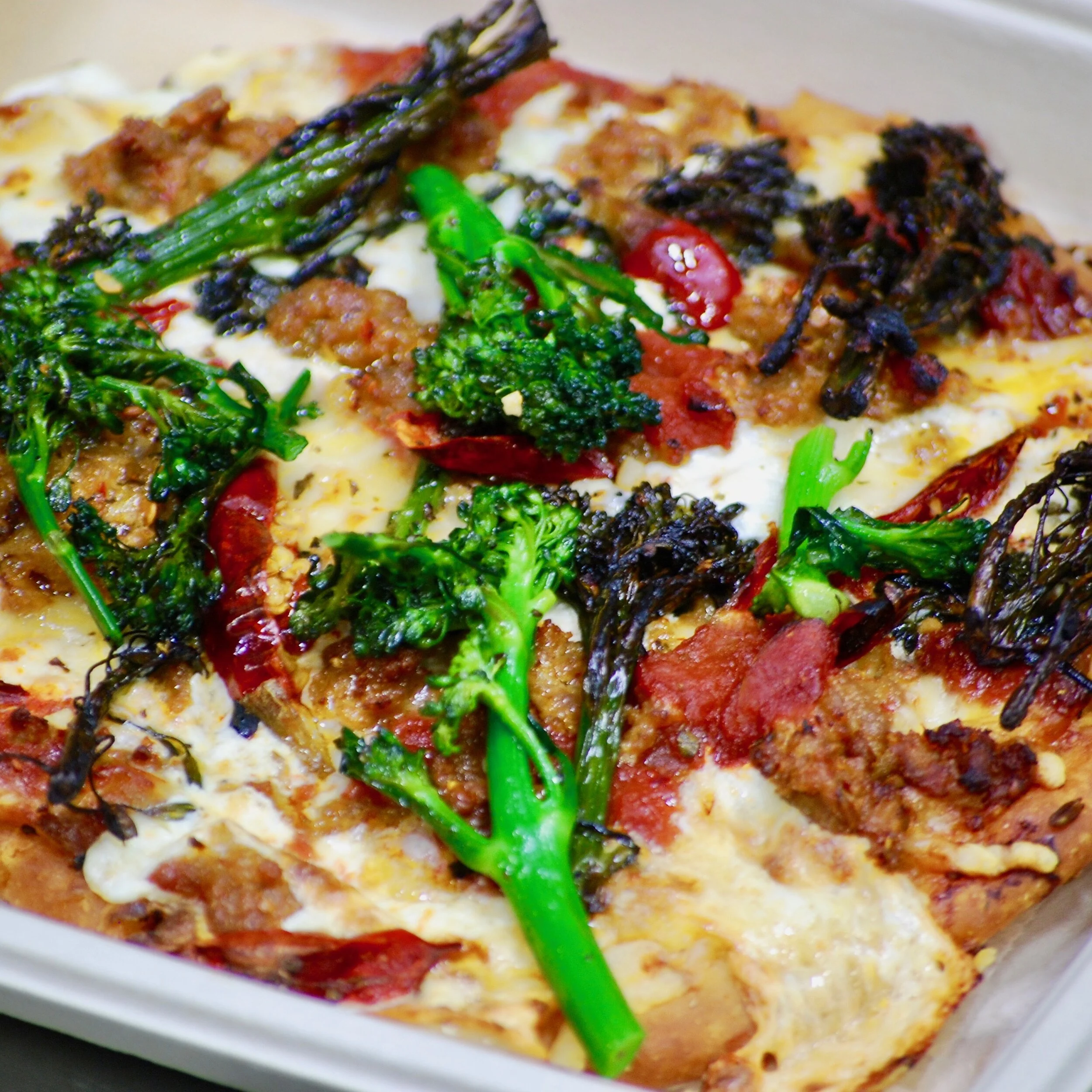 Sausage &amp; Broccoli Rabe Flatbread