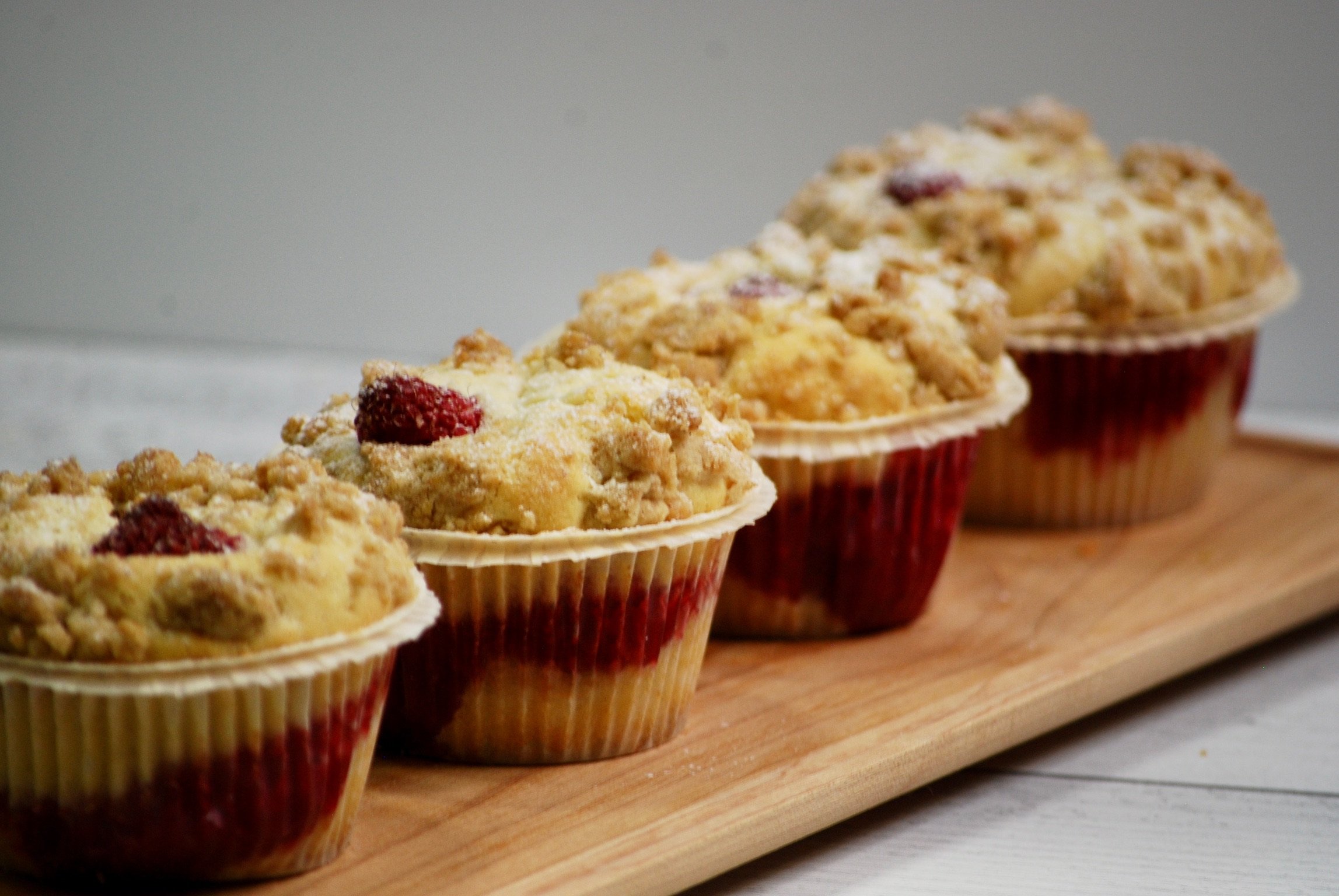 Lisa's Raspberry Crumb Cake Muffins
