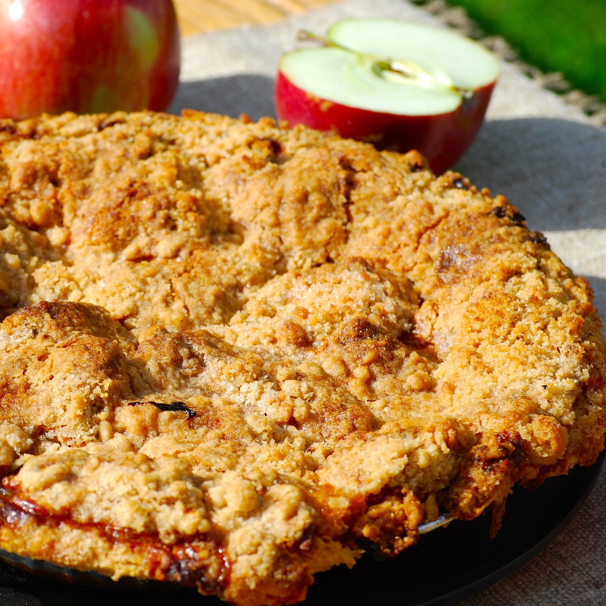 Apple Crumb Pie