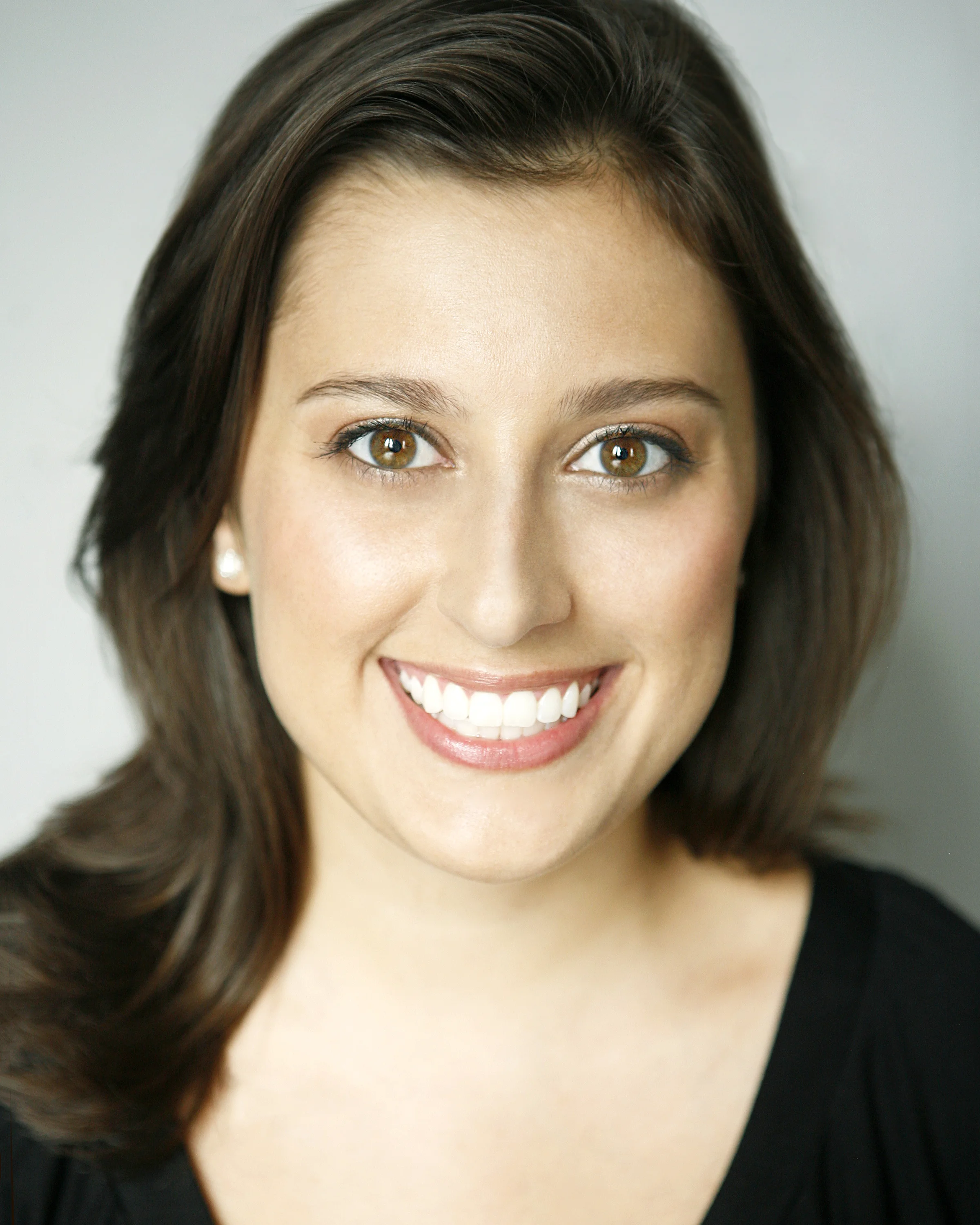 Annina: Megan Pachecano