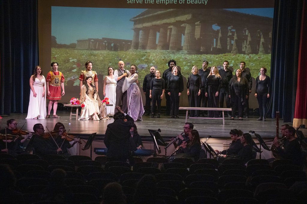 OPera001.jpg