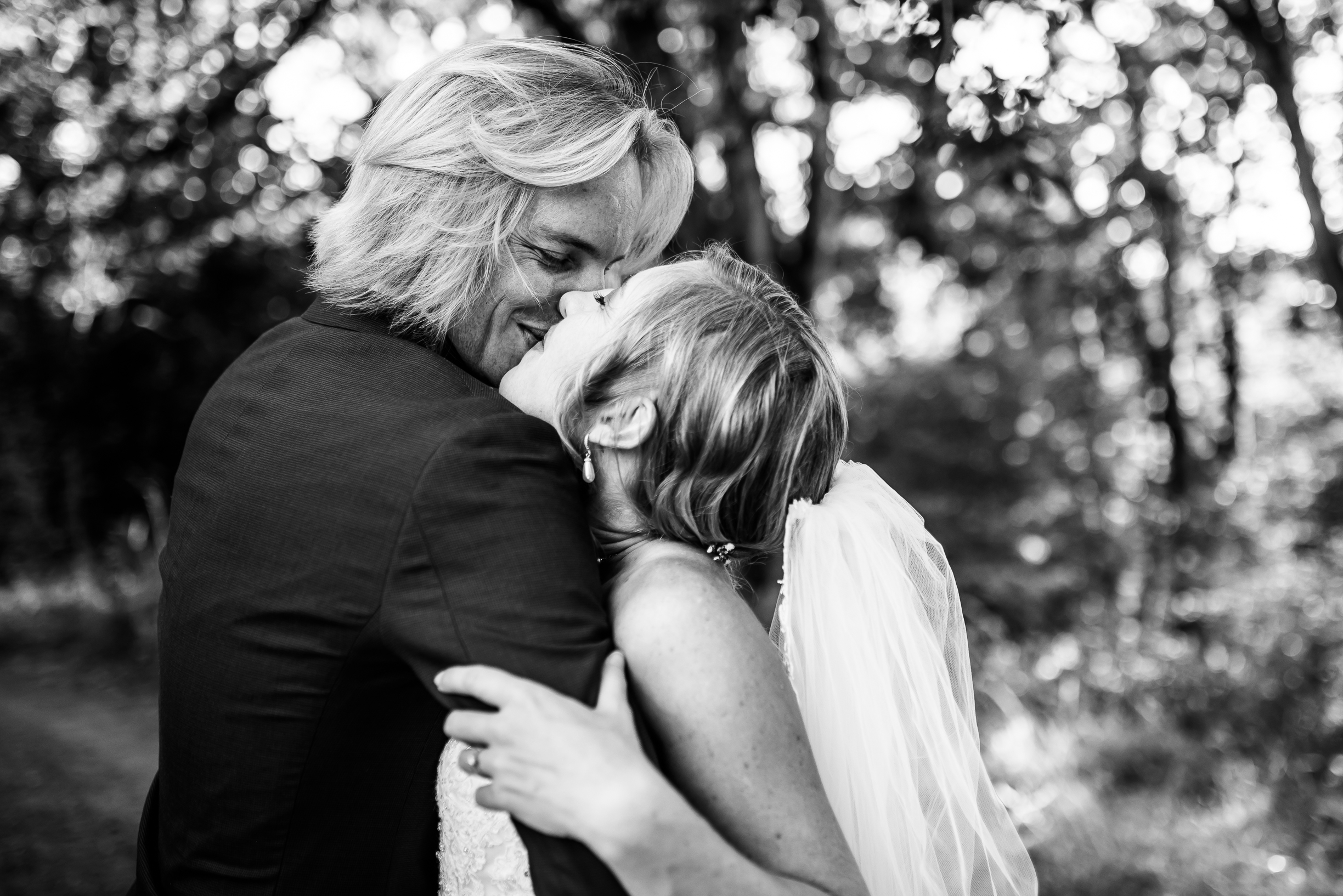 Oregon Gardens Wedding Photos (37 of 86).jpg