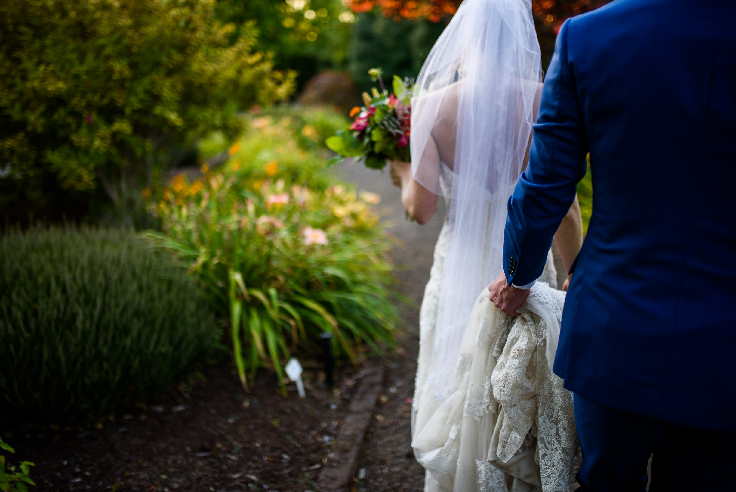 Oregon Gardens Wedding Photos (51 of 86).jpg