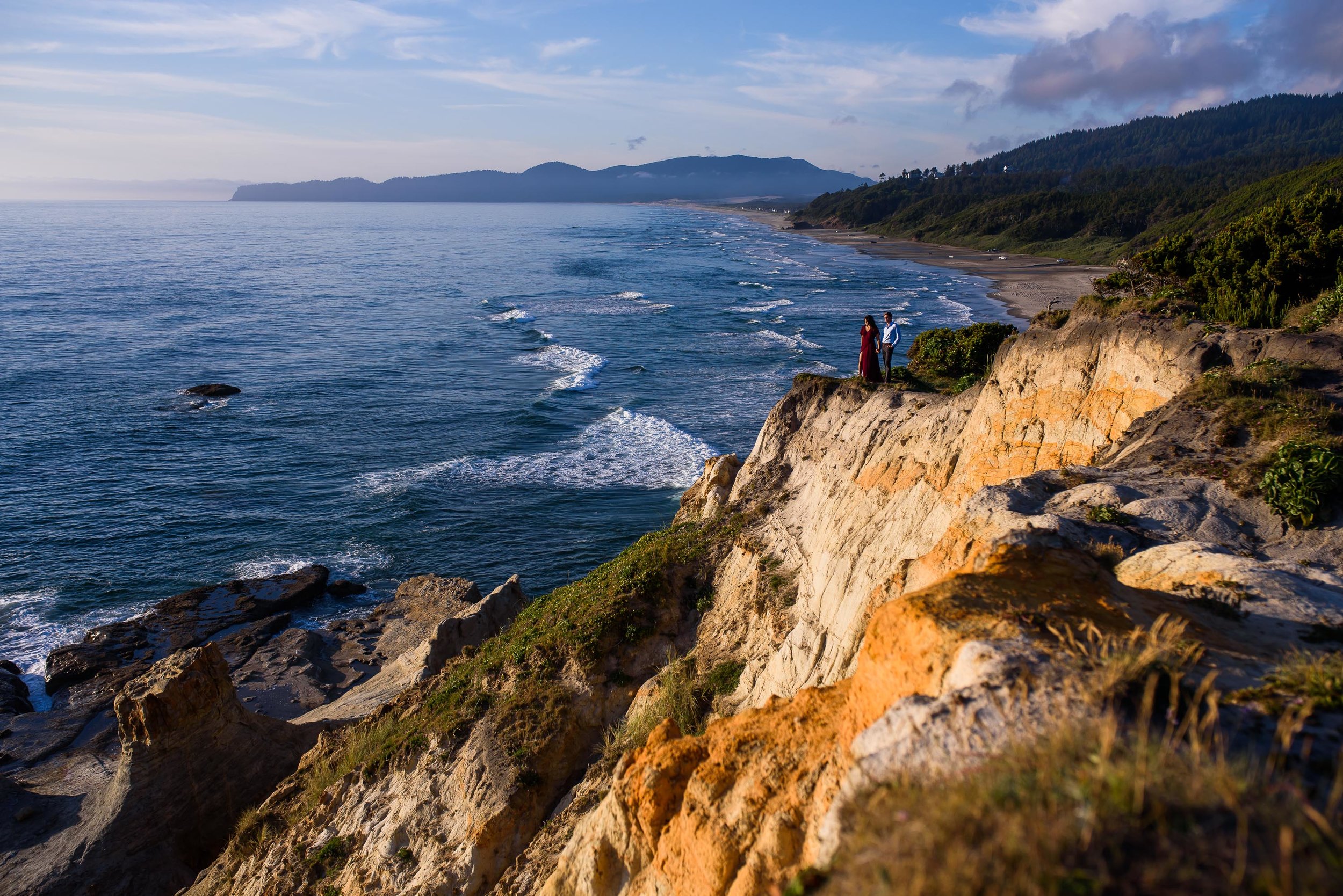 Cape Kiwanda Engagement Photos 13.jpg