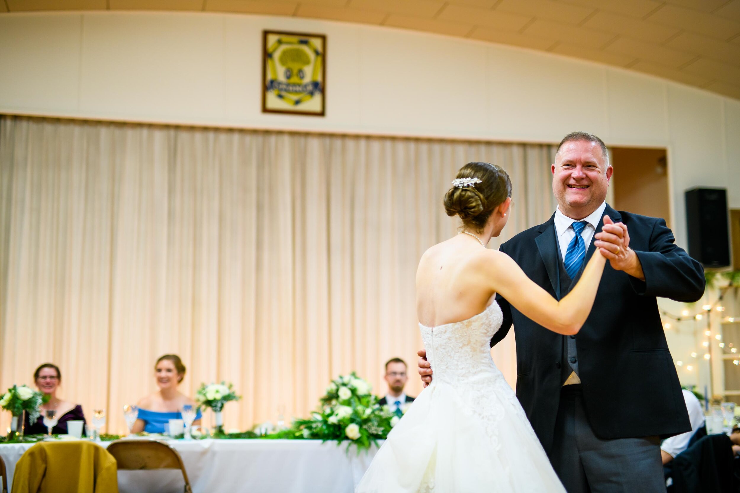 Eugene wedding photos in the rain, portland wedding photographer 67.jpg