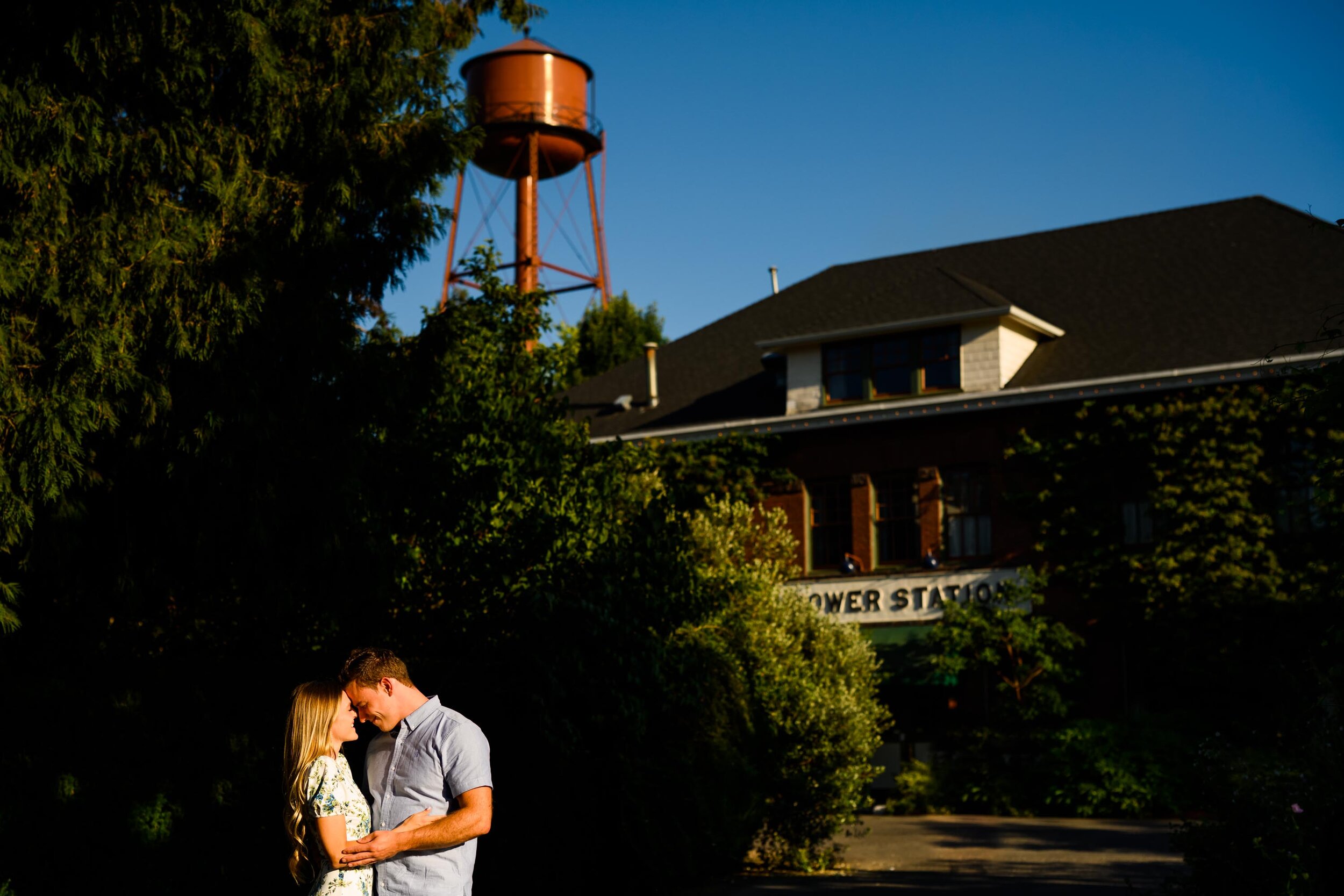 multnomah falls Engagement Photos 5.jpg