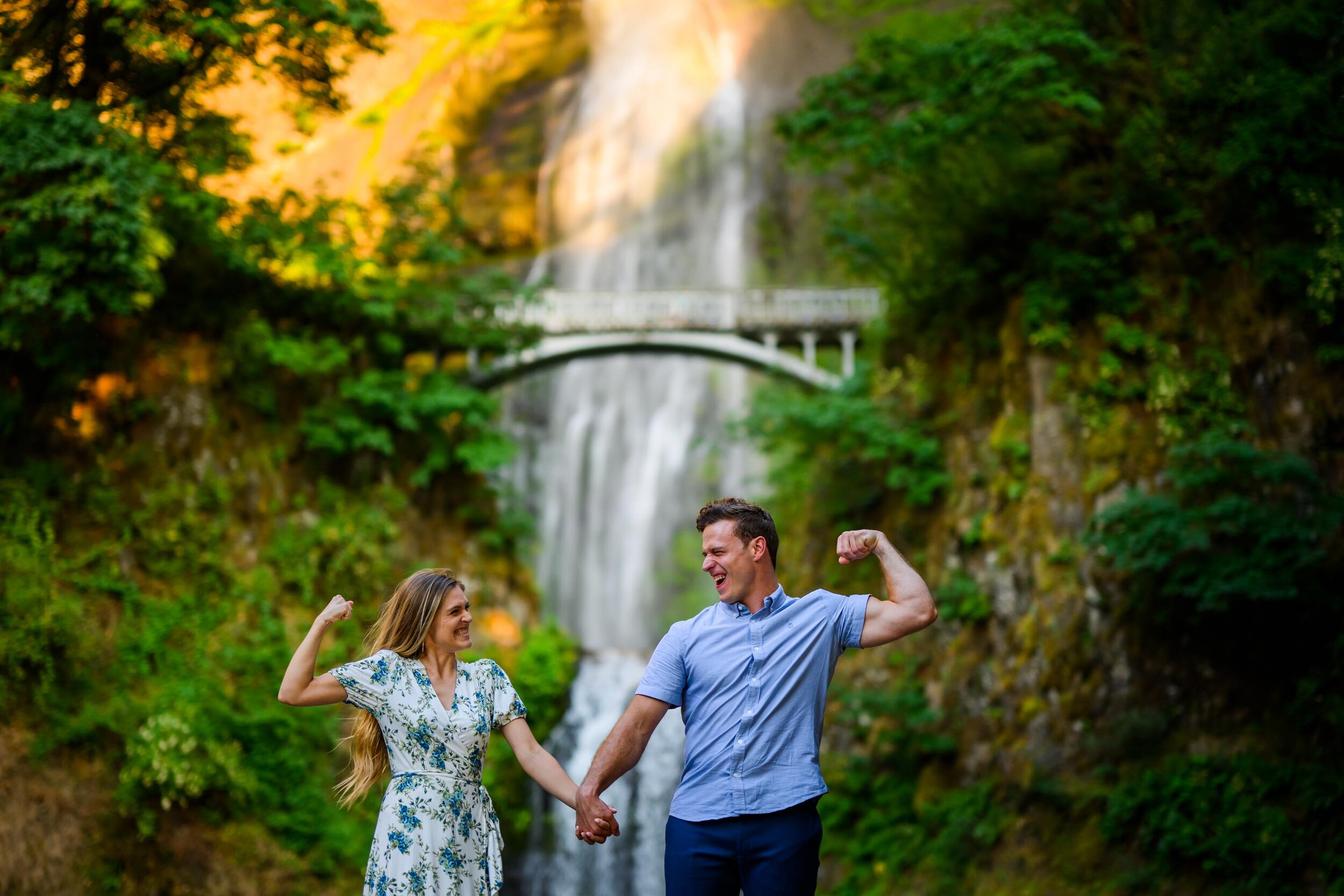 multnomah falls Engagement Photos 33.jpg