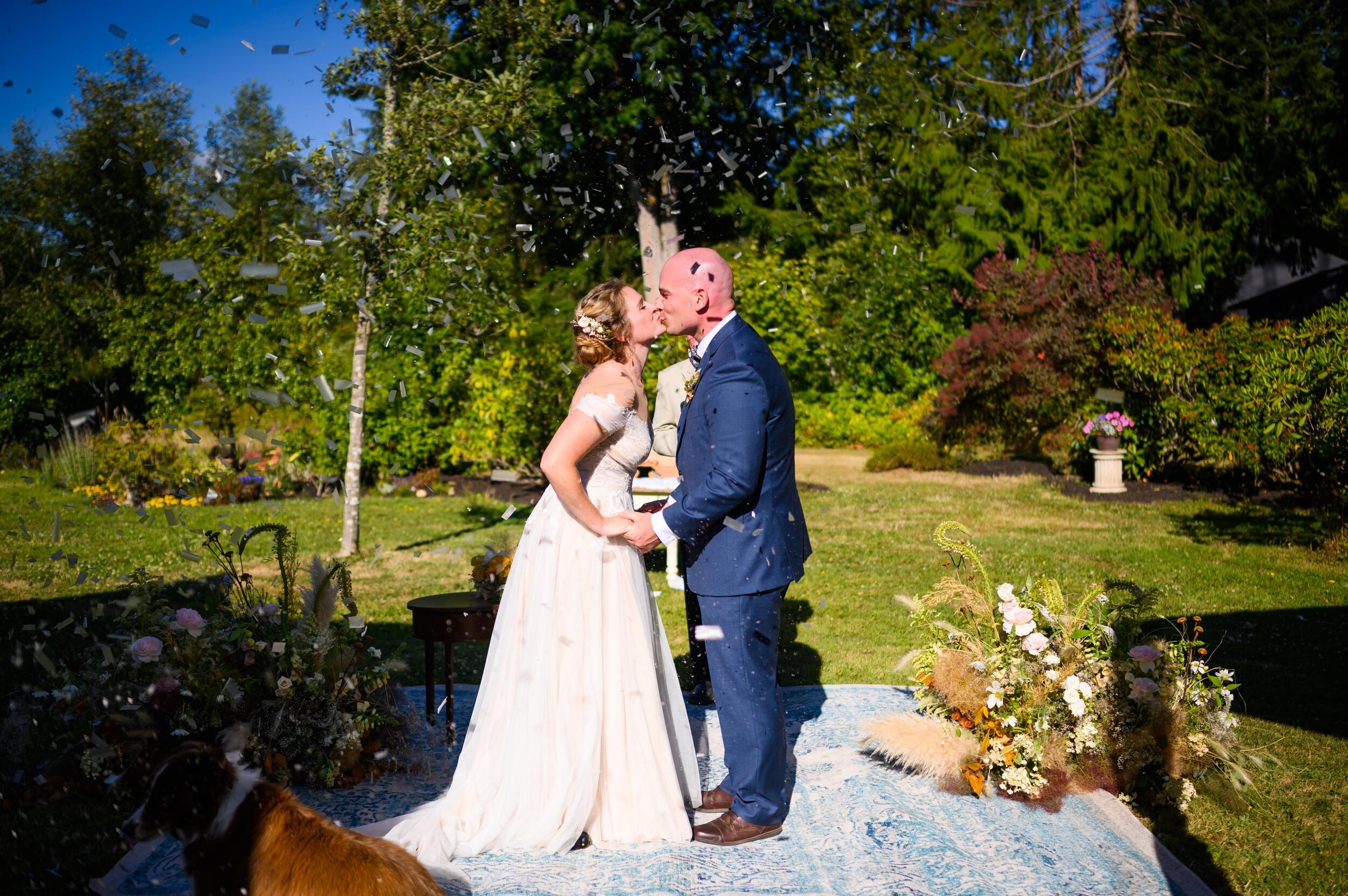 Private home wedding in mt vernon washington wedding photos 68.jpg