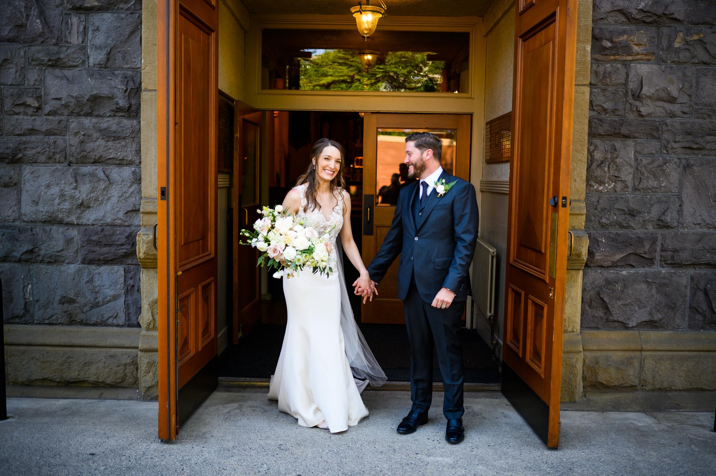 St Patricks Church Portland Wedding Photos, Heathman Hotel Getting ready44.jpg