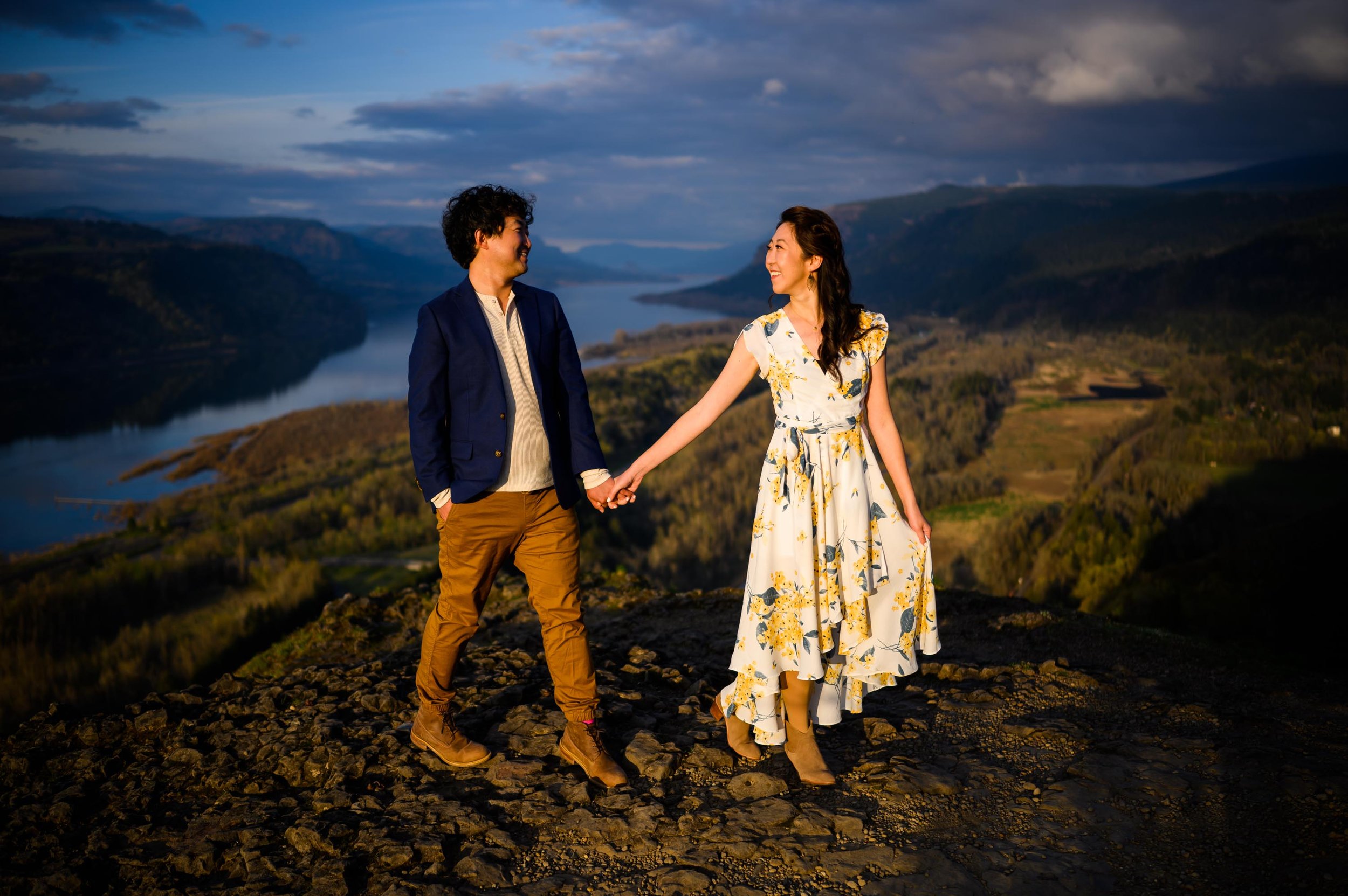 Gorge views engagement session, vista house engagement session, rooster rock state park engagement session, 46.jpg