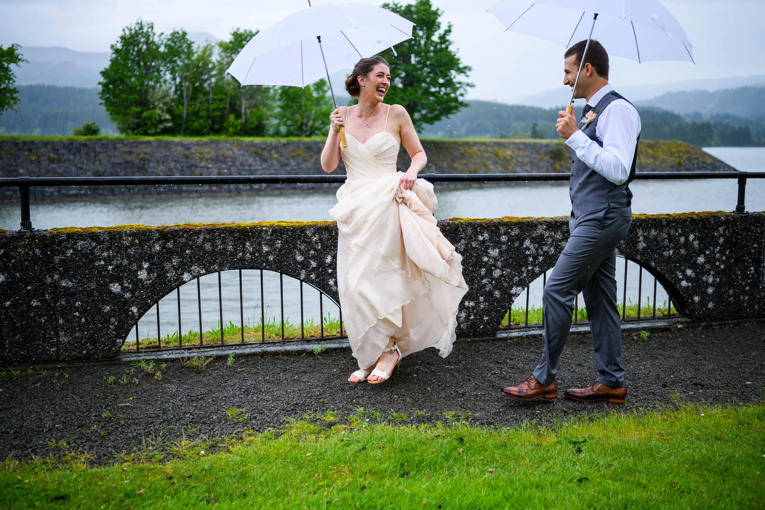 Thunder Island Wedding Photos The gorge Wedding 44.JPG