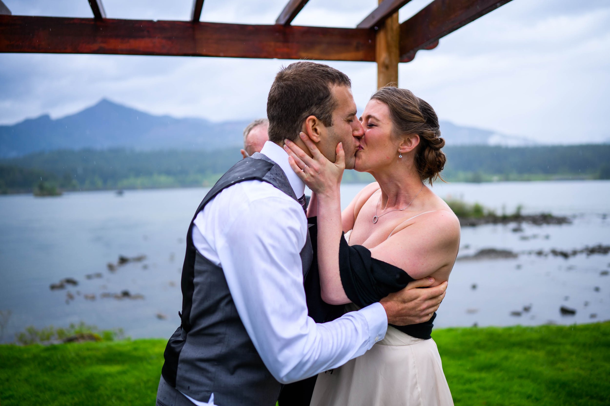 Thunder Island Wedding Photos The gorge Wedding 96.JPG