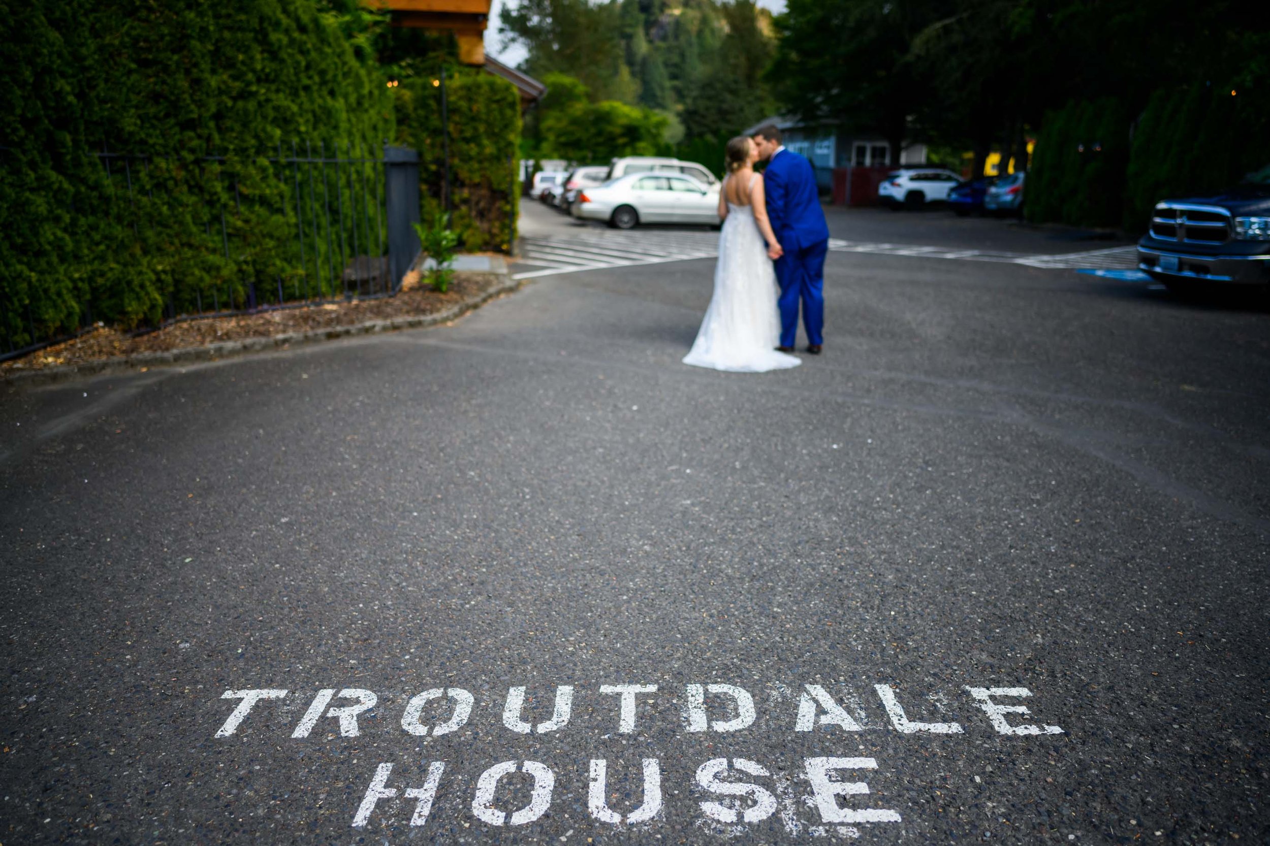 troutdale house wedding photo 27.JPG