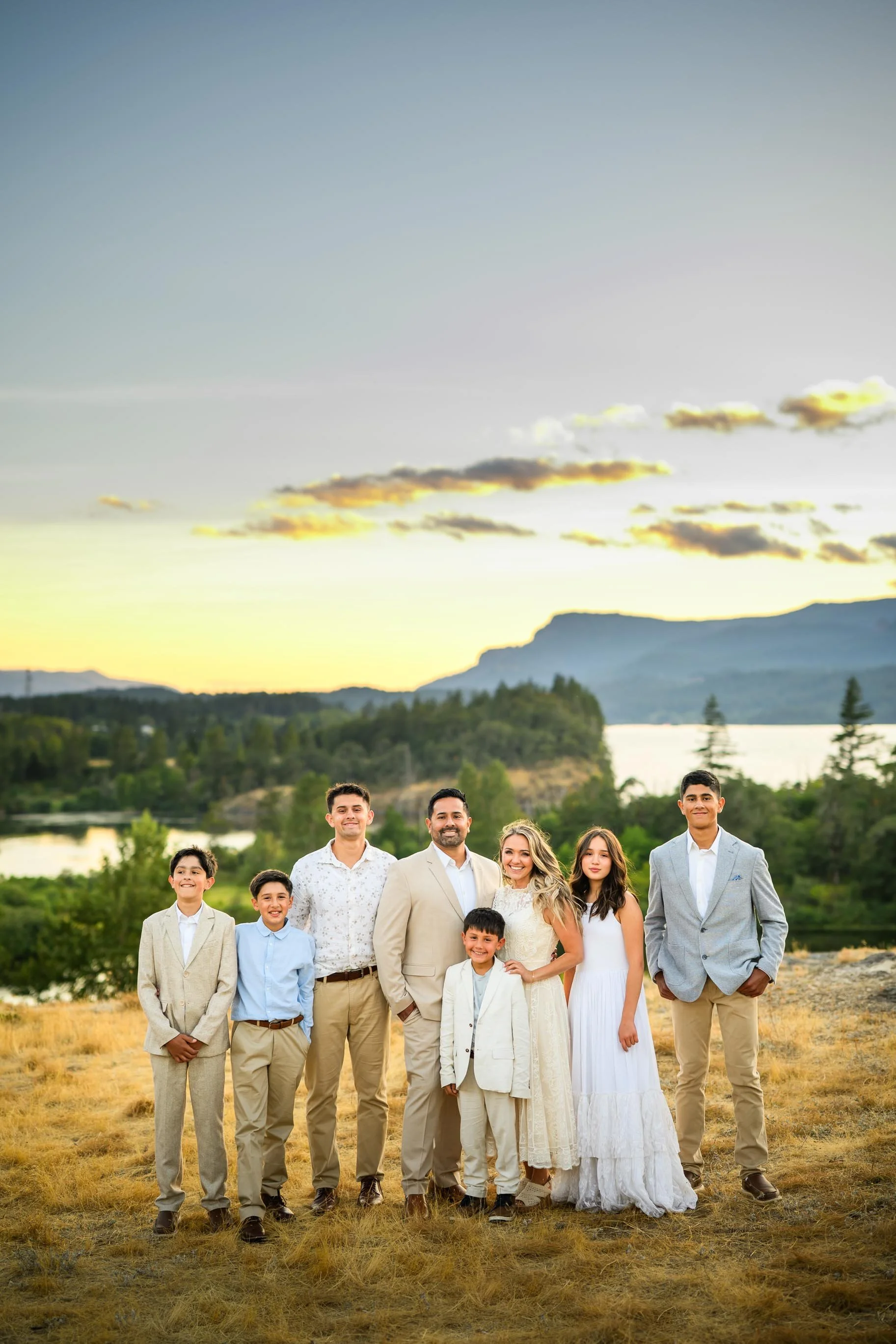 Blog Post Gorge Wedding 31.jpg