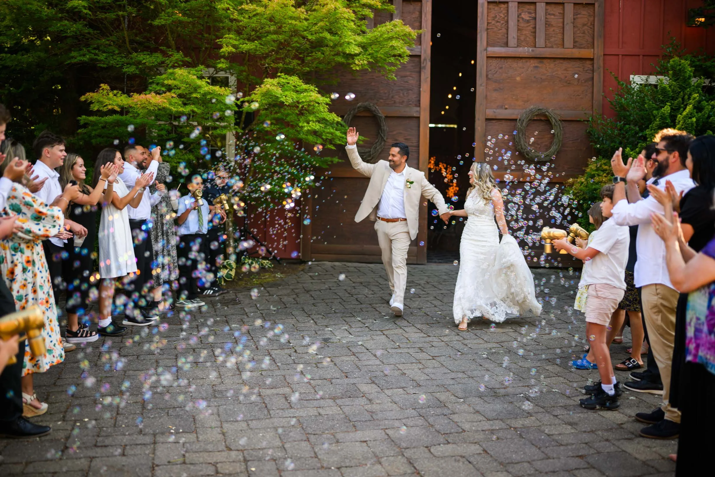 Lucys Garden Wedding Photos 37.jpg