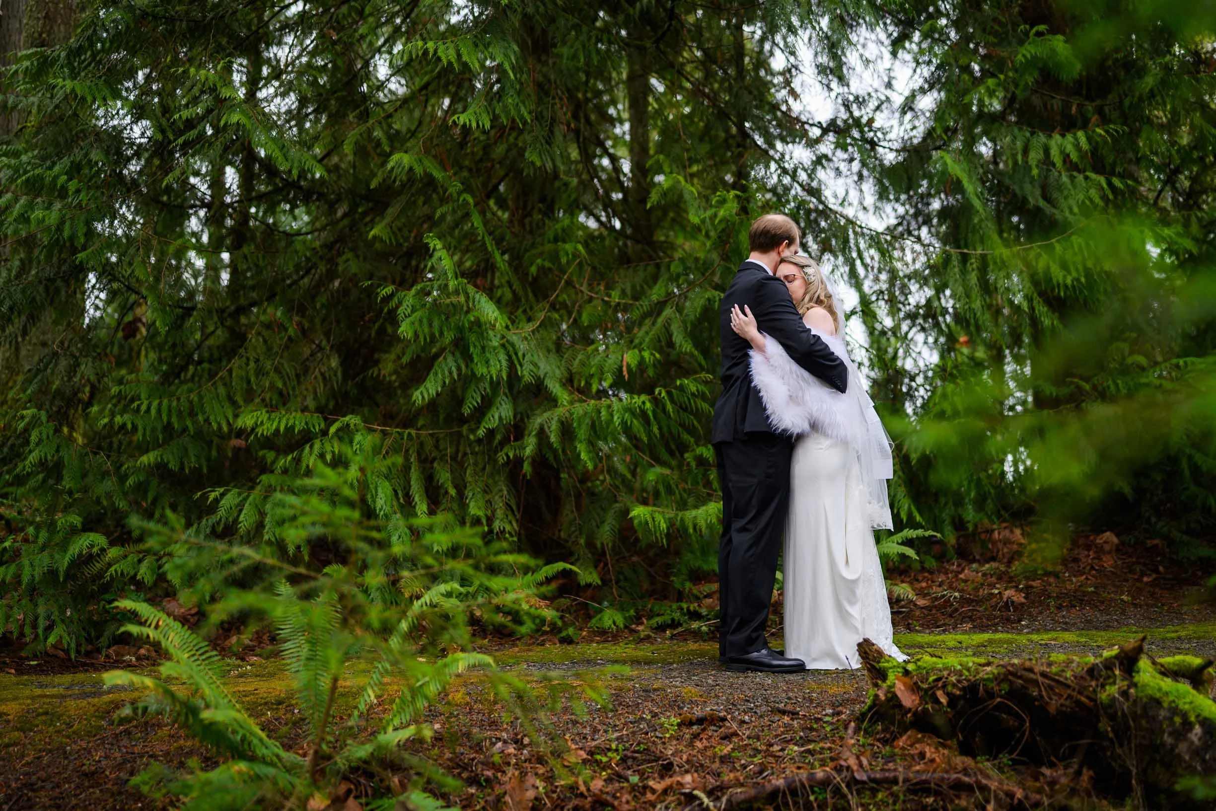 Summit Grove Lodge Wedding Photos in Washinton 34.JPG