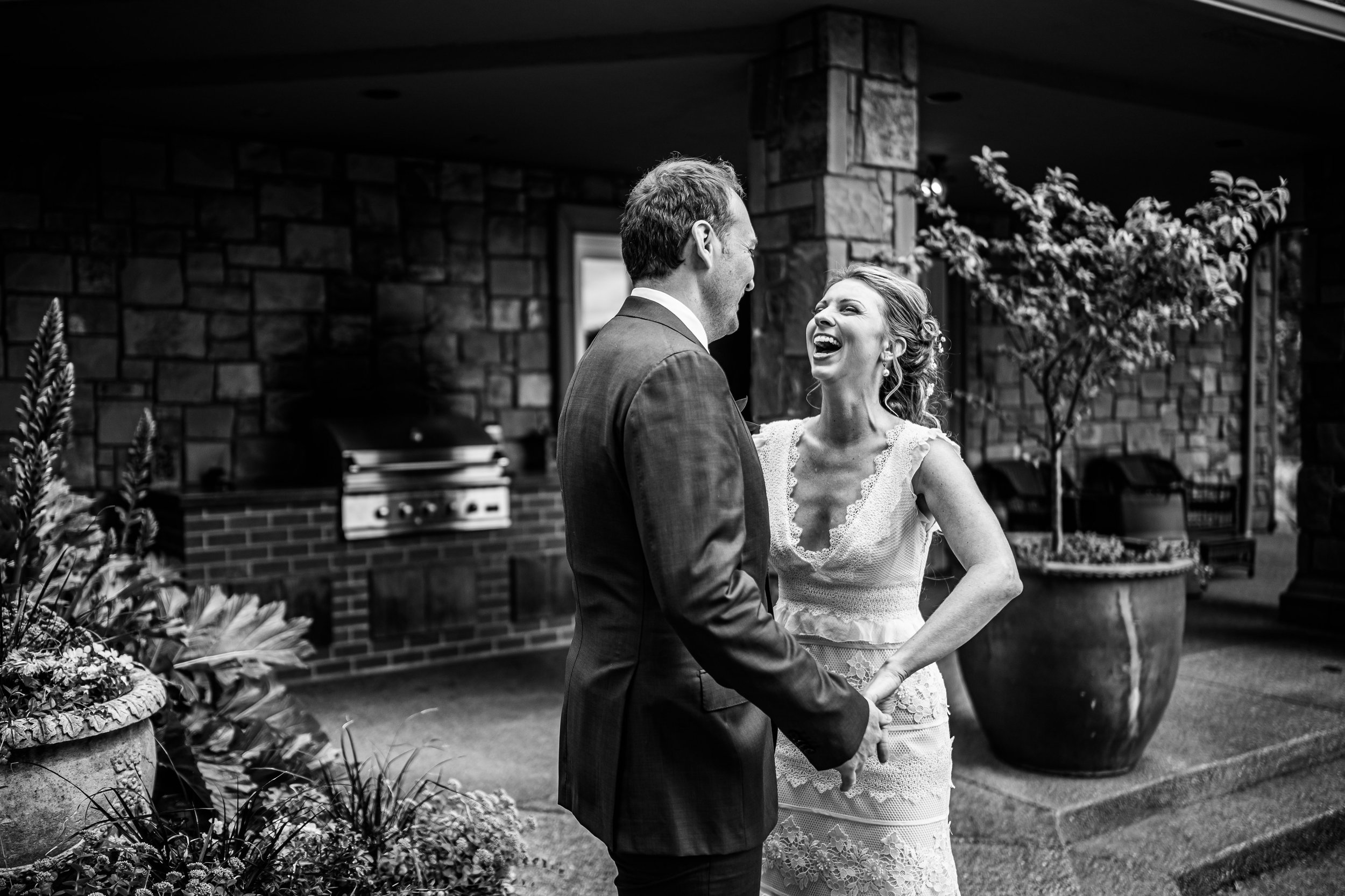 Zenith Vineyard Wedding Photos Oregon Wedding Photographer 21.jpg