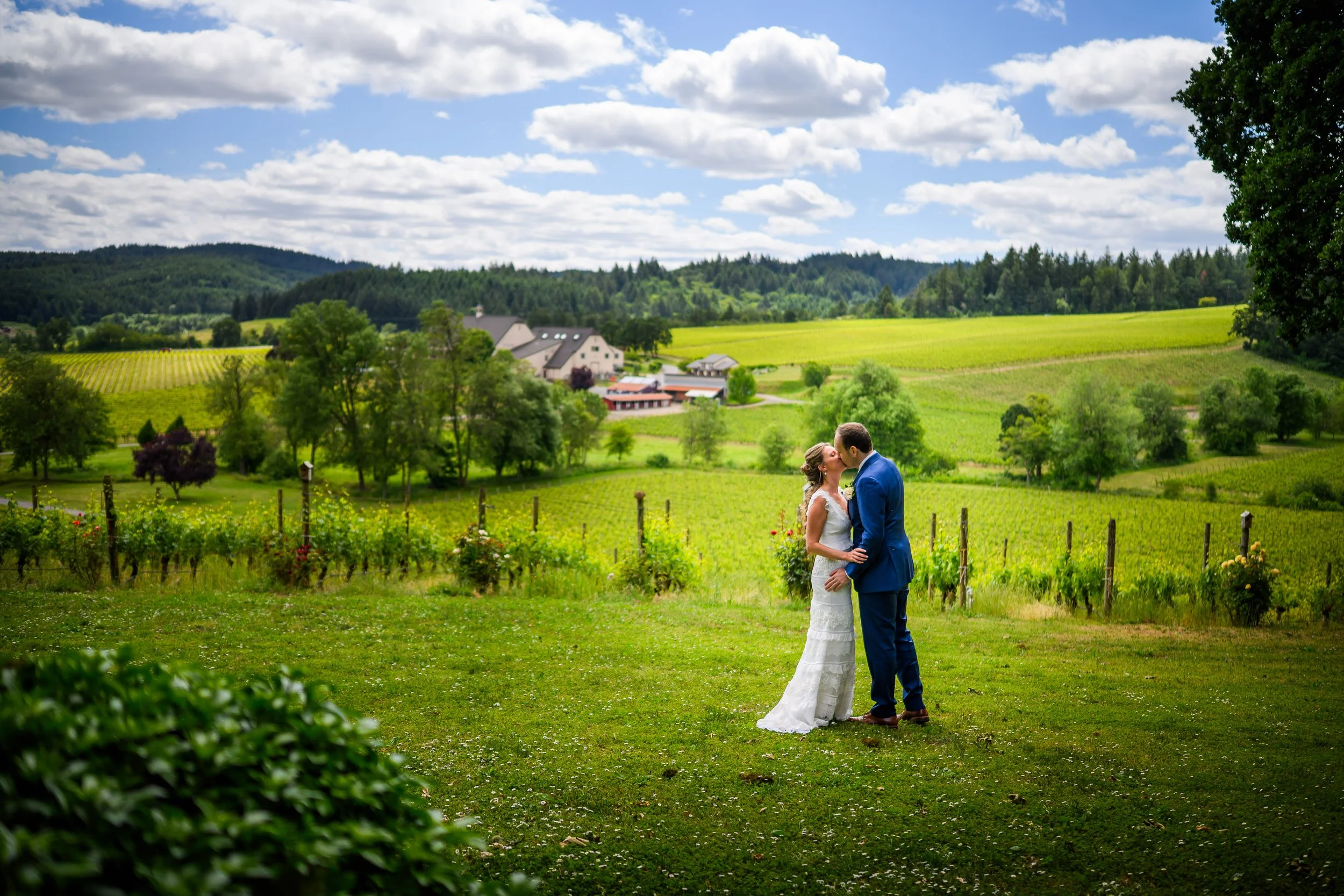 Zenith Vineyard Wedding Photos Oregon Wedding Photographer 22.jpg