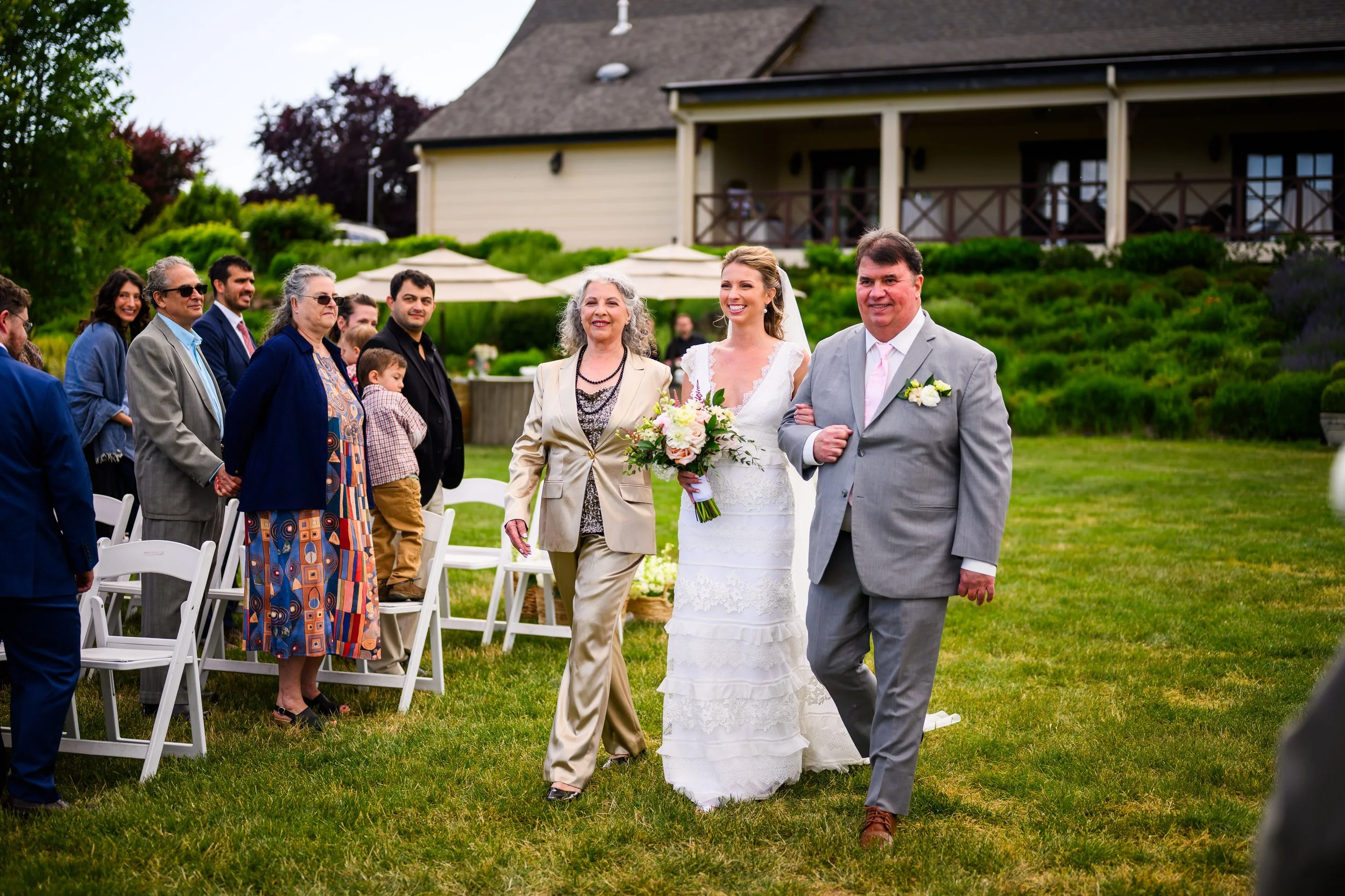 Zenith Vineyard Wedding Photos Oregon Wedding Photographer 73.jpg