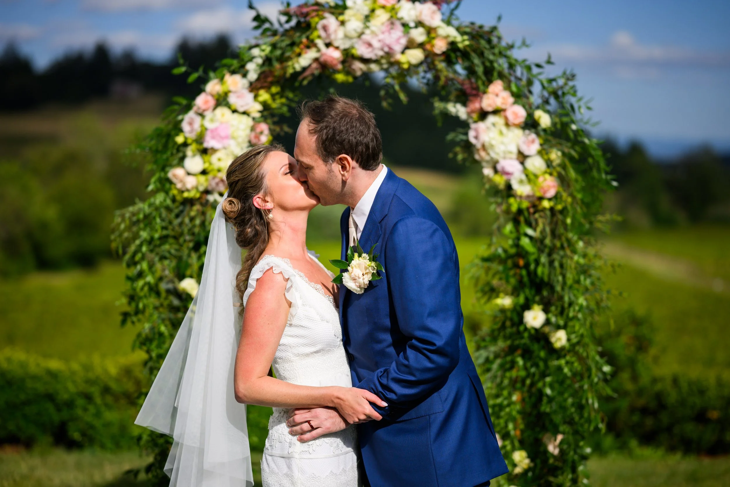 Zenith Vineyard Wedding Photos Oregon Wedding Photographer 85.jpg
