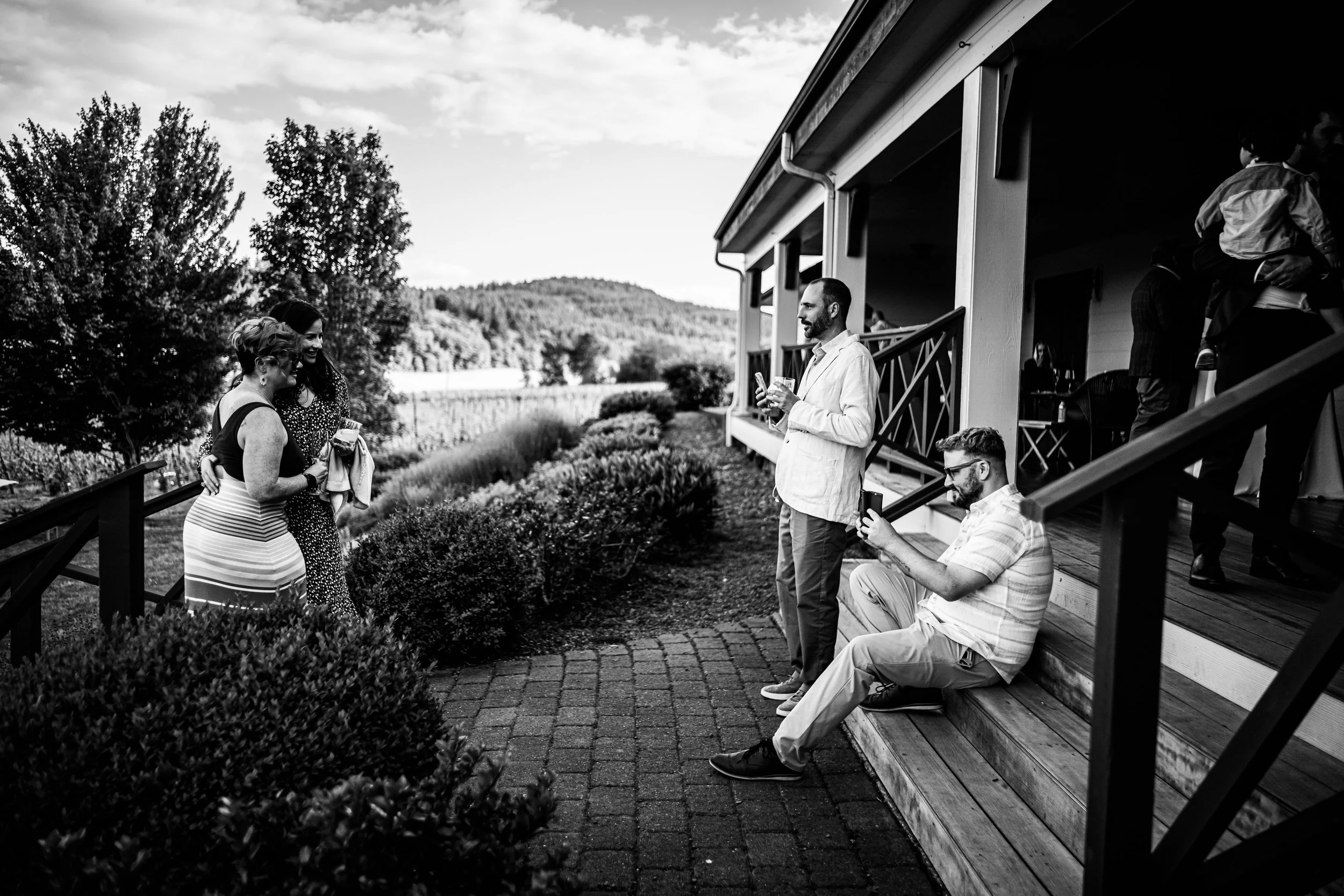 Zenith Vineyard Wedding Photos Oregon Wedding Photographer 102.jpg