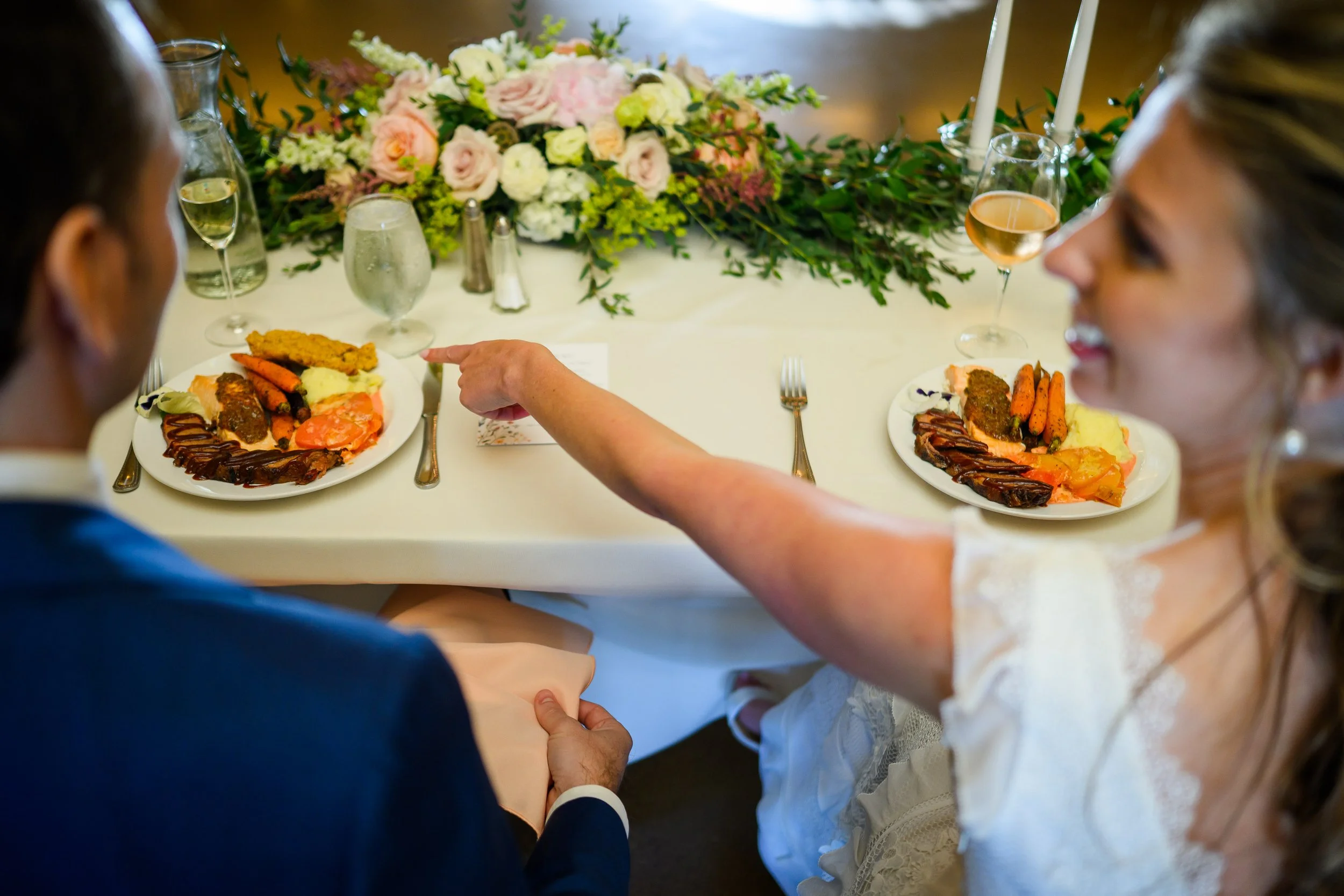 Zenith Vineyard Wedding Photos Oregon Wedding Photographer 108.jpg