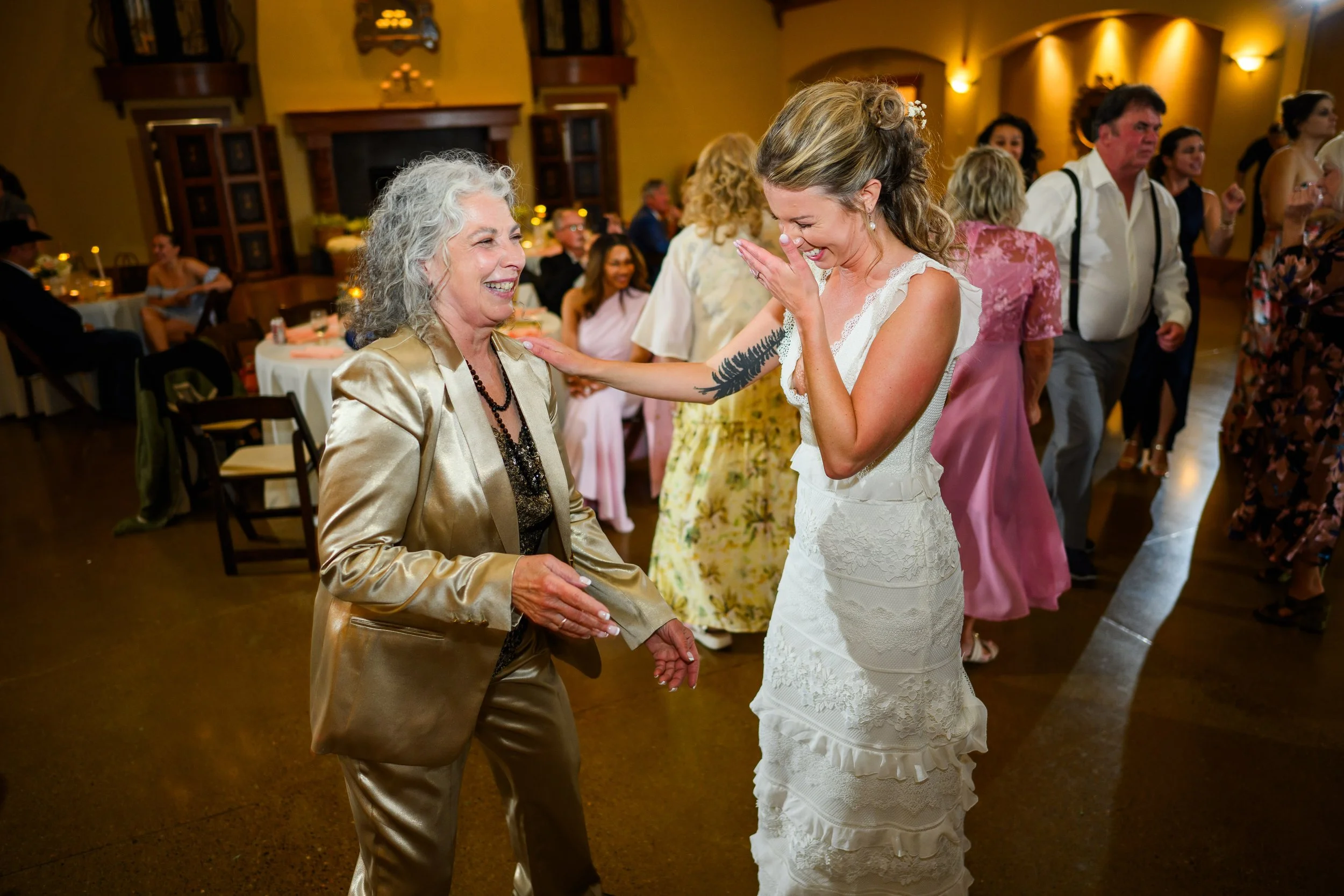 Zenith Vineyard Wedding Photos Oregon Wedding Photographer 134.jpg