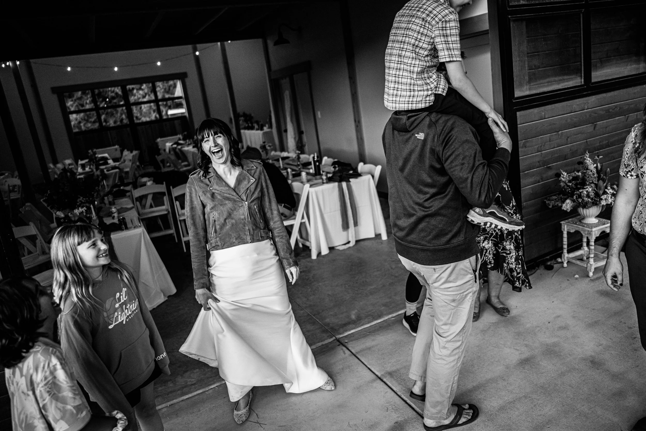 Kingston WA Wedding Photos 159.jpg