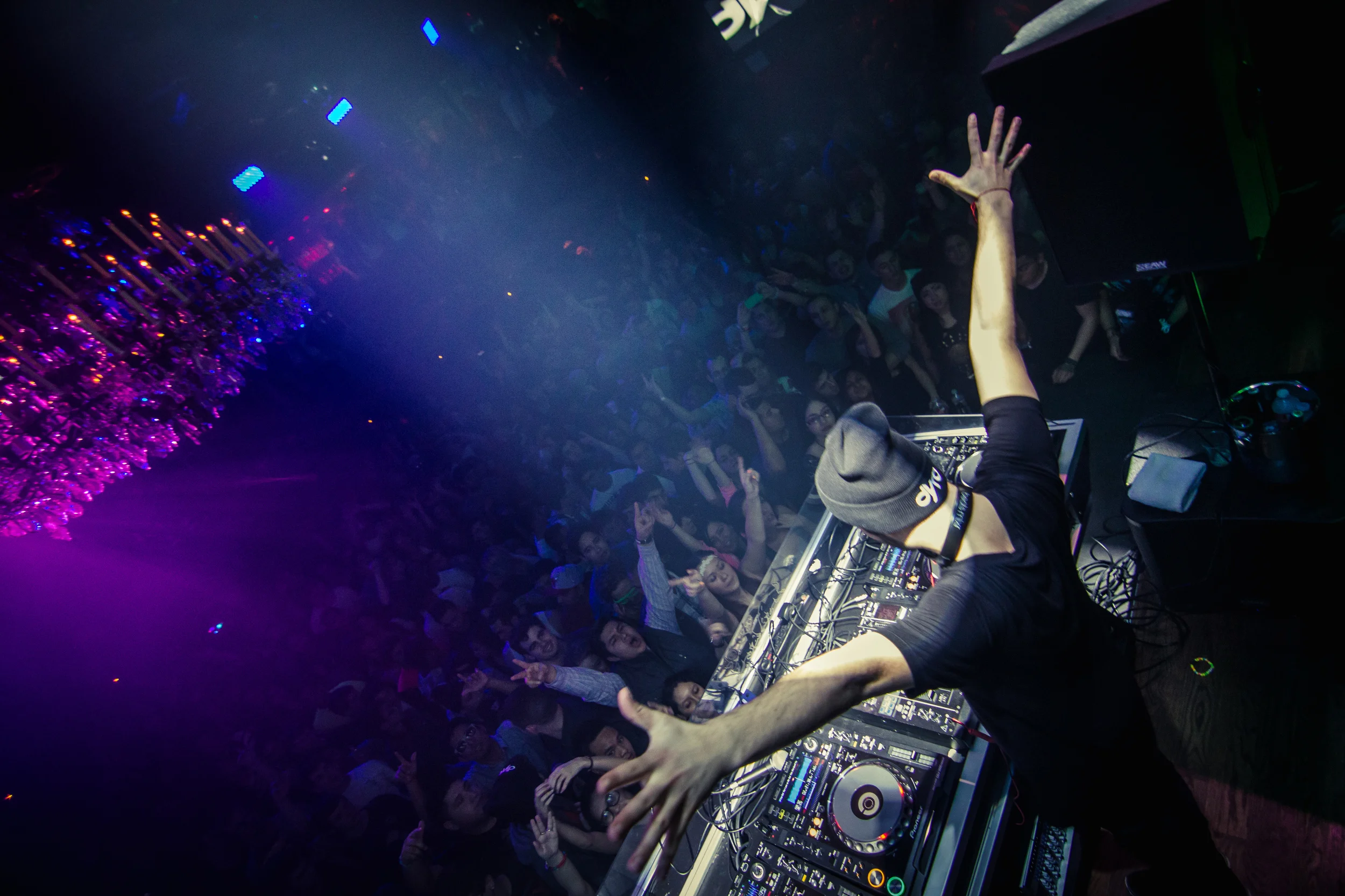 Dyro flyin (1 of 1).JPG
