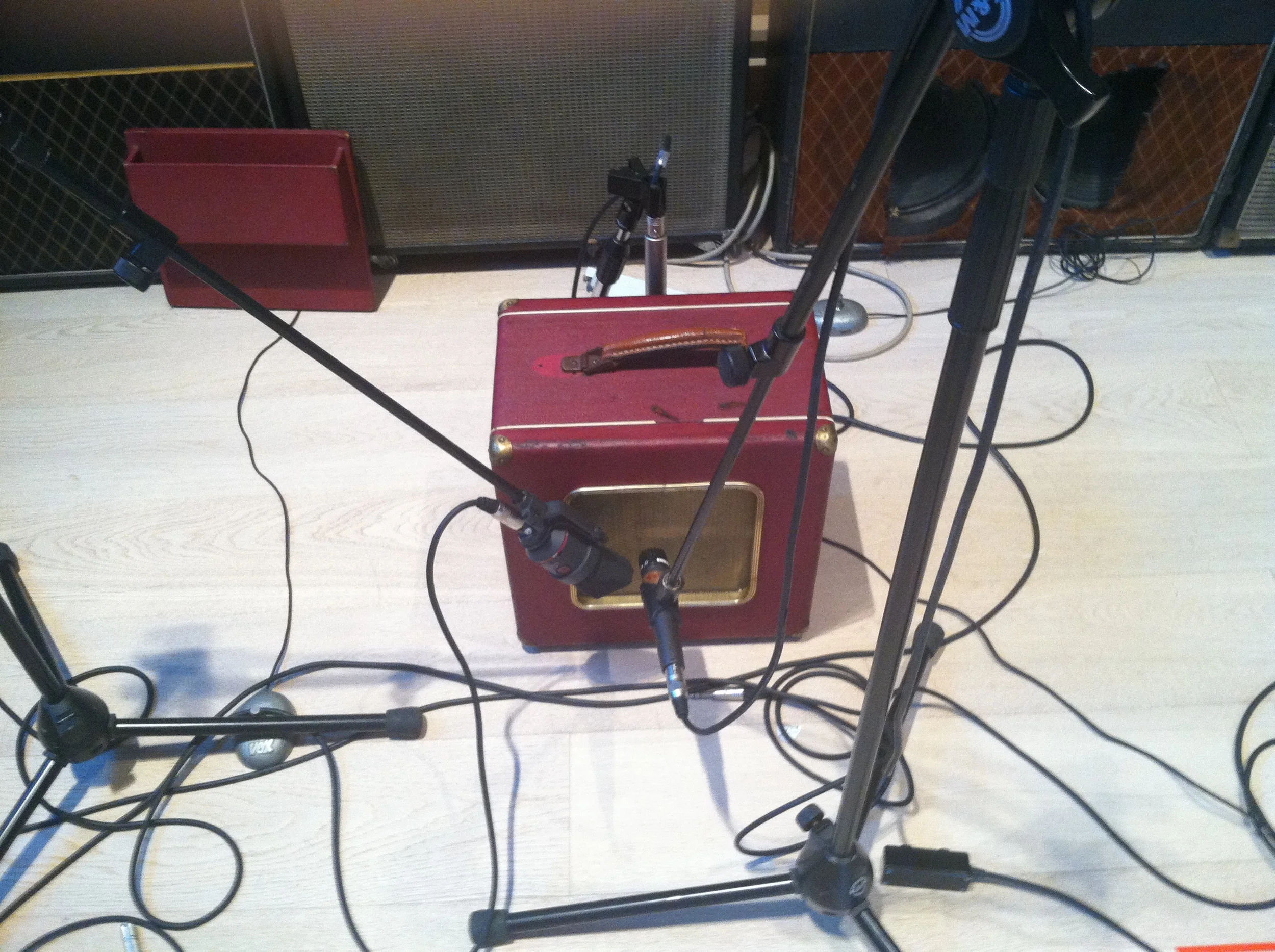 Recording a tiny amp in Italy