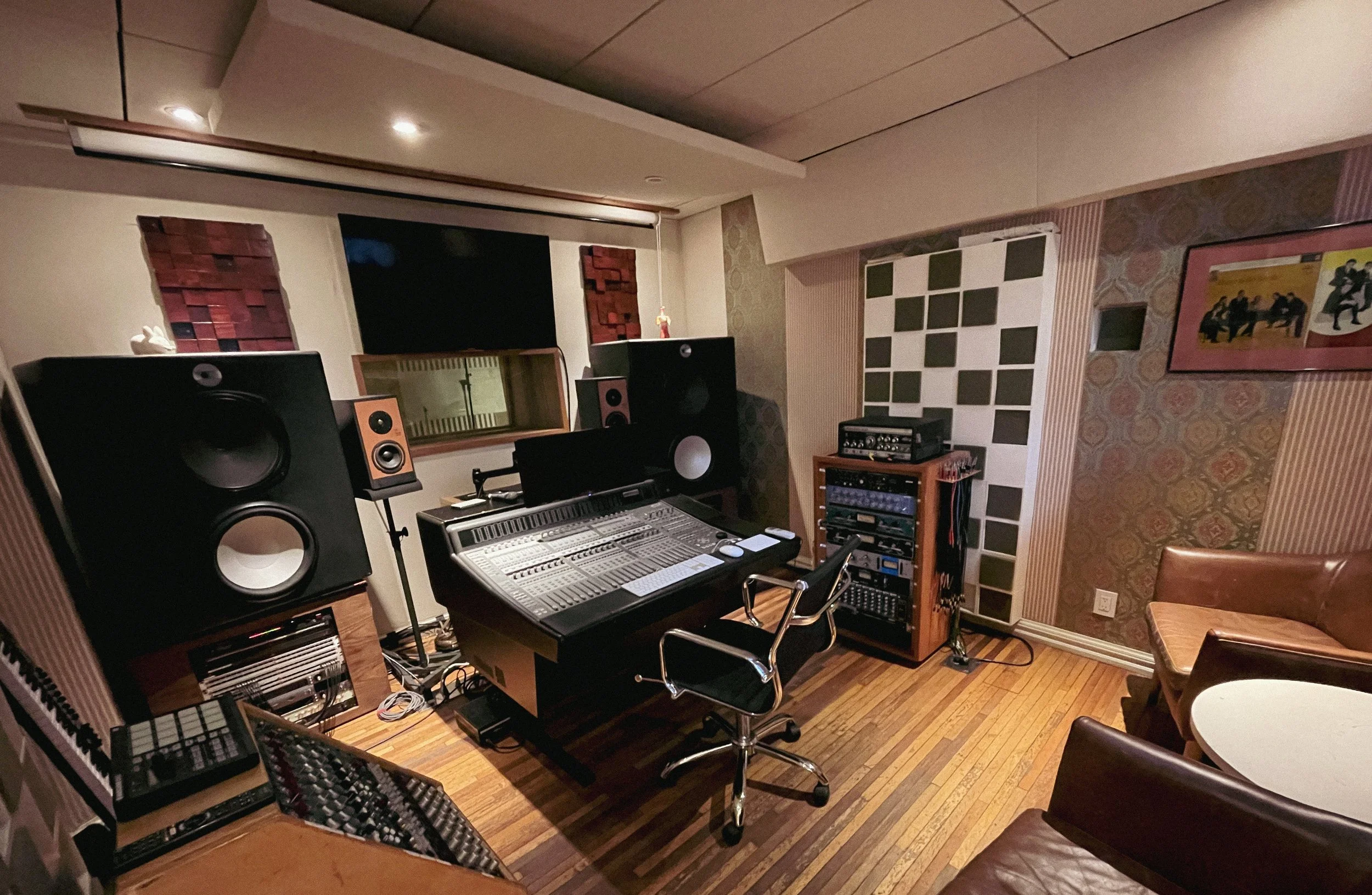 SMControl Room_5.jpg