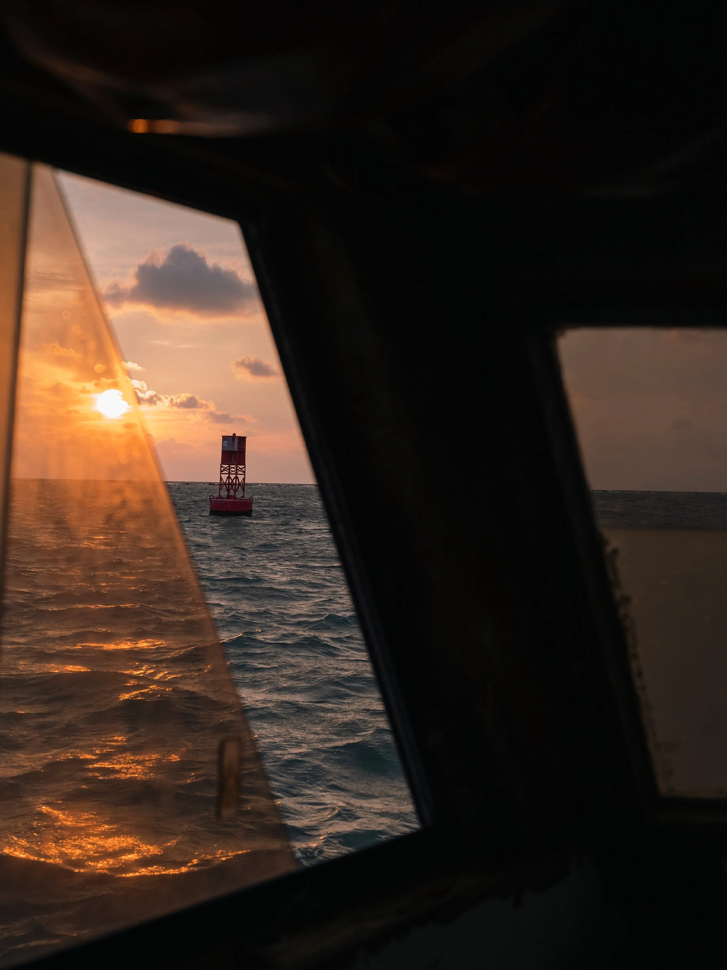 HrizukPhoto--DEC-2022-Duo's Abundant Seafood-001 4x5.jpeg