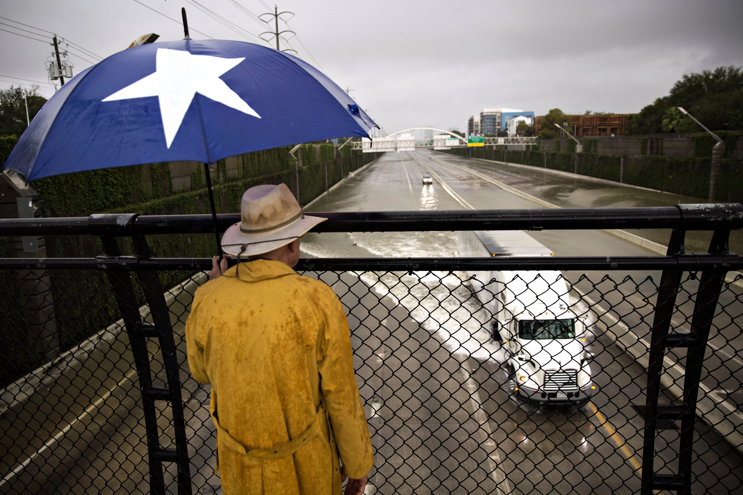 2017-08-27_Hurricane_Harvey_Overpass_Pu.Ying.Huang0011.jpg