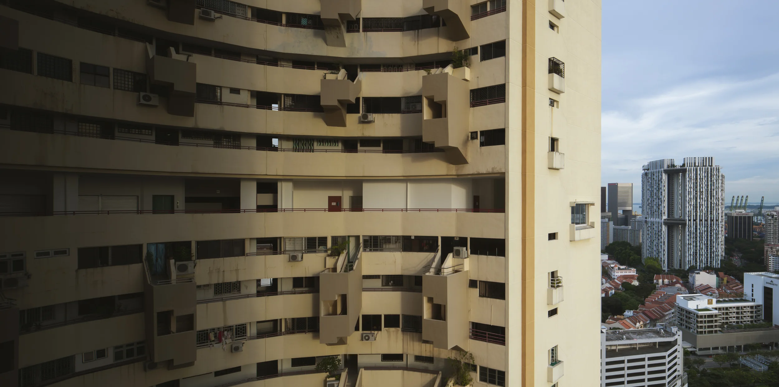 Pearl Bank Apartment