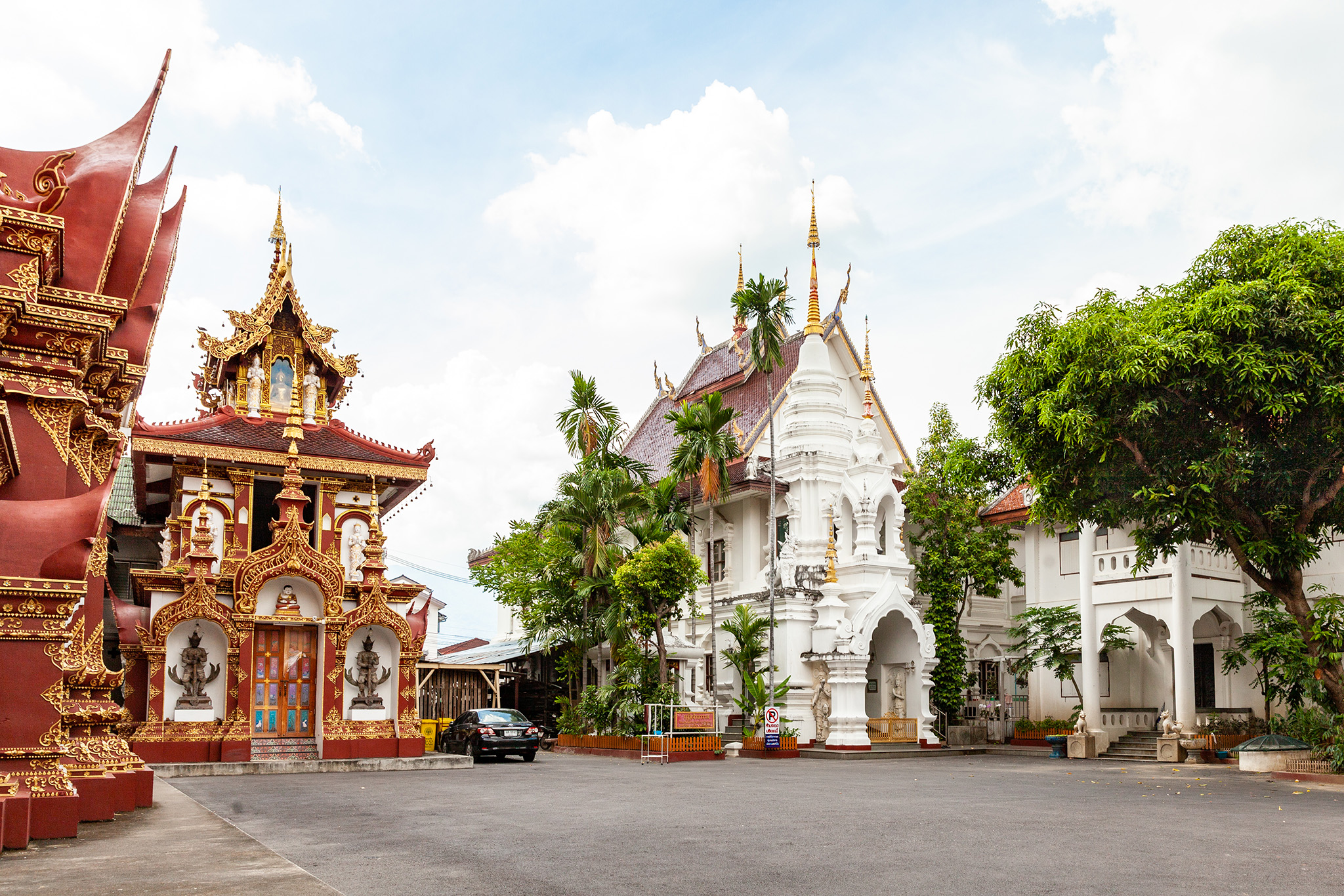 Wat Saen Muang Ma Luang