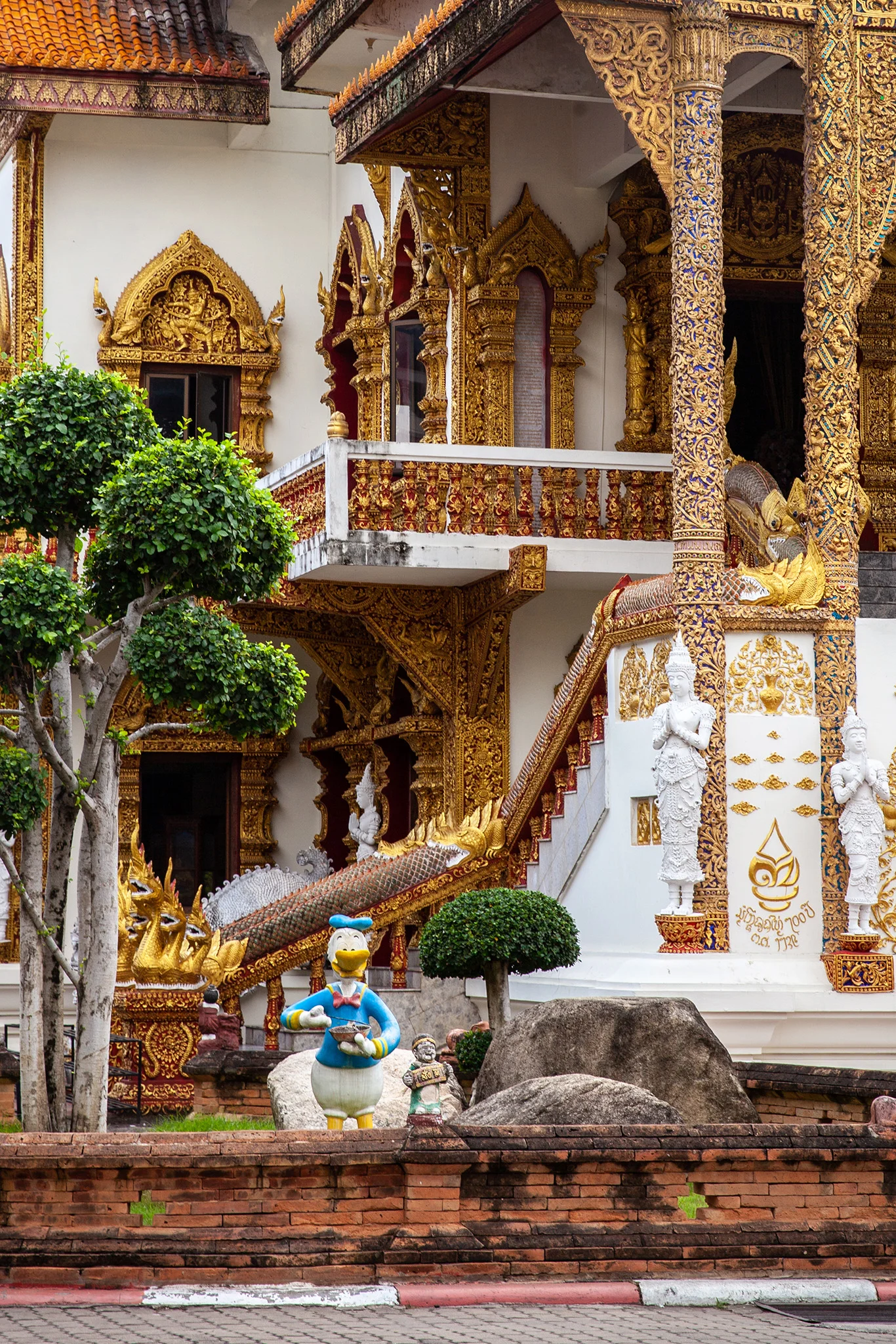 Donald Duck makes an appearance at Wat Bupparam