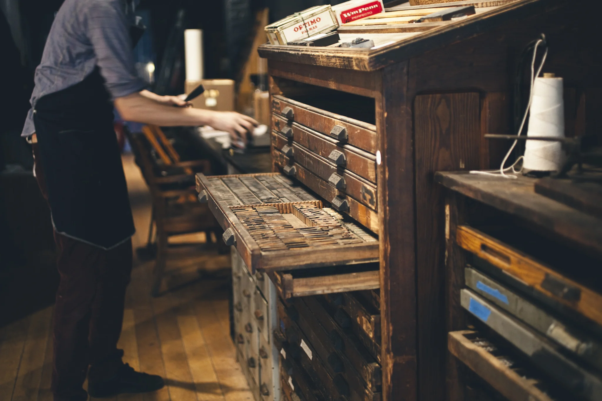 South Street Seaport Artisan's Row: Bowne Stationers & Seaport Woodcarvers