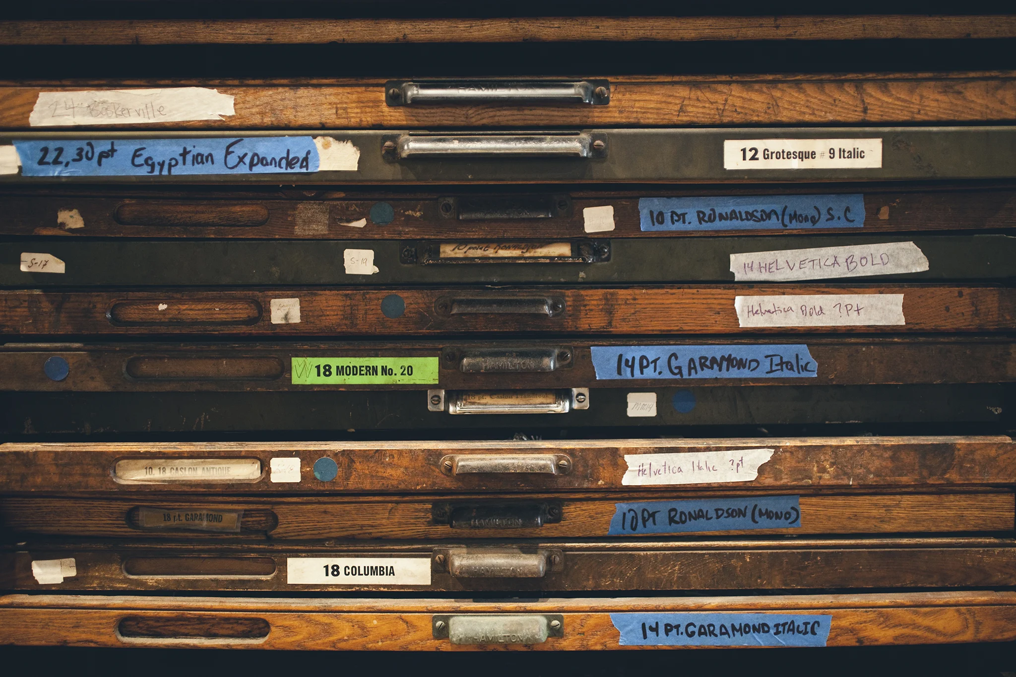 South Street Seaport Artisan's Row: Bowne Stationers & Seaport Woodcarvers