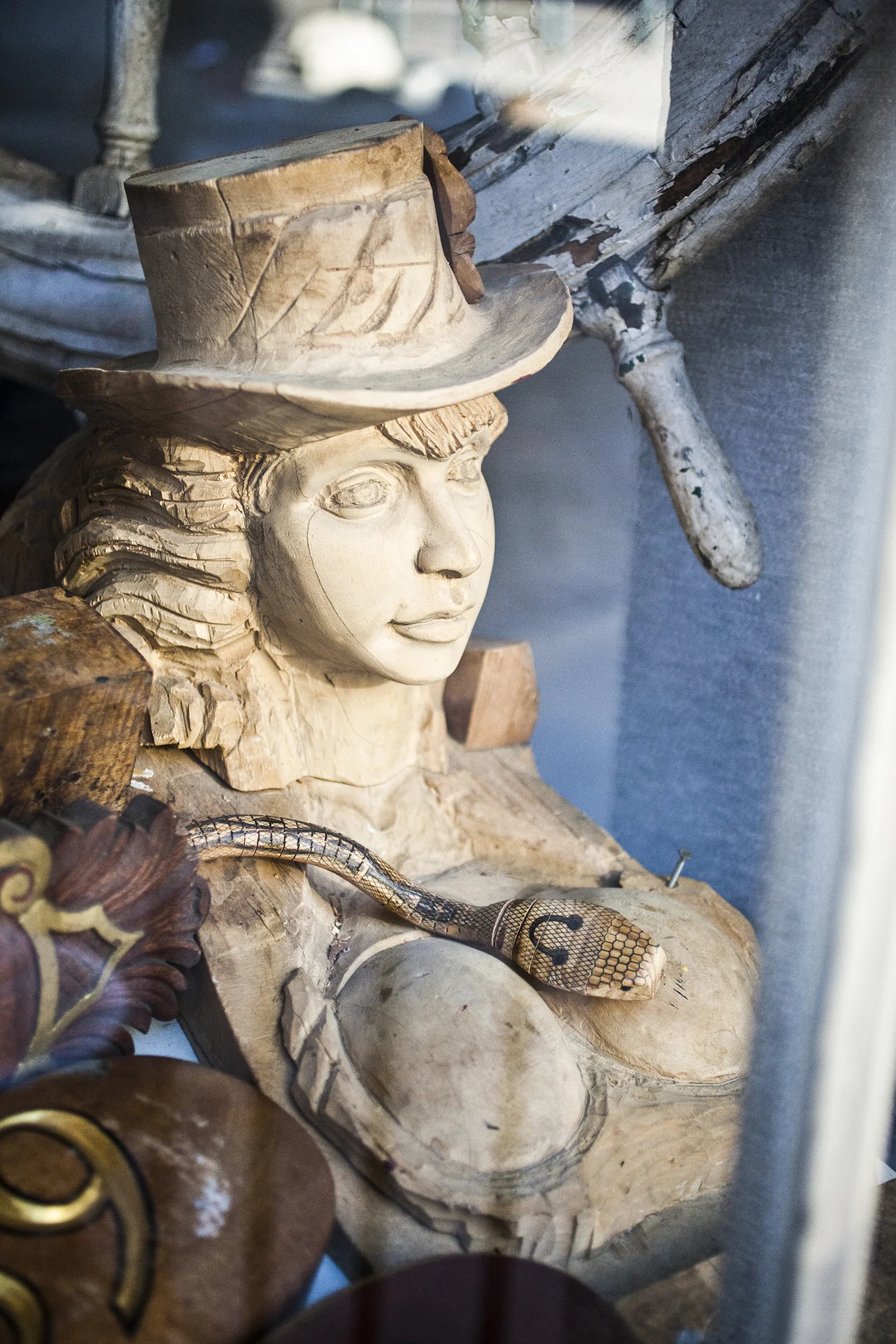South Street Seaport Artisan's Row: Bowne Stationers & Seaport Woodcarvers