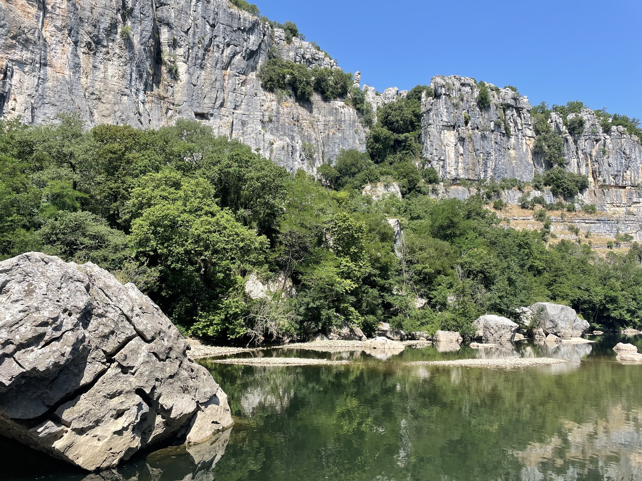 Naves 2025 River.jpg