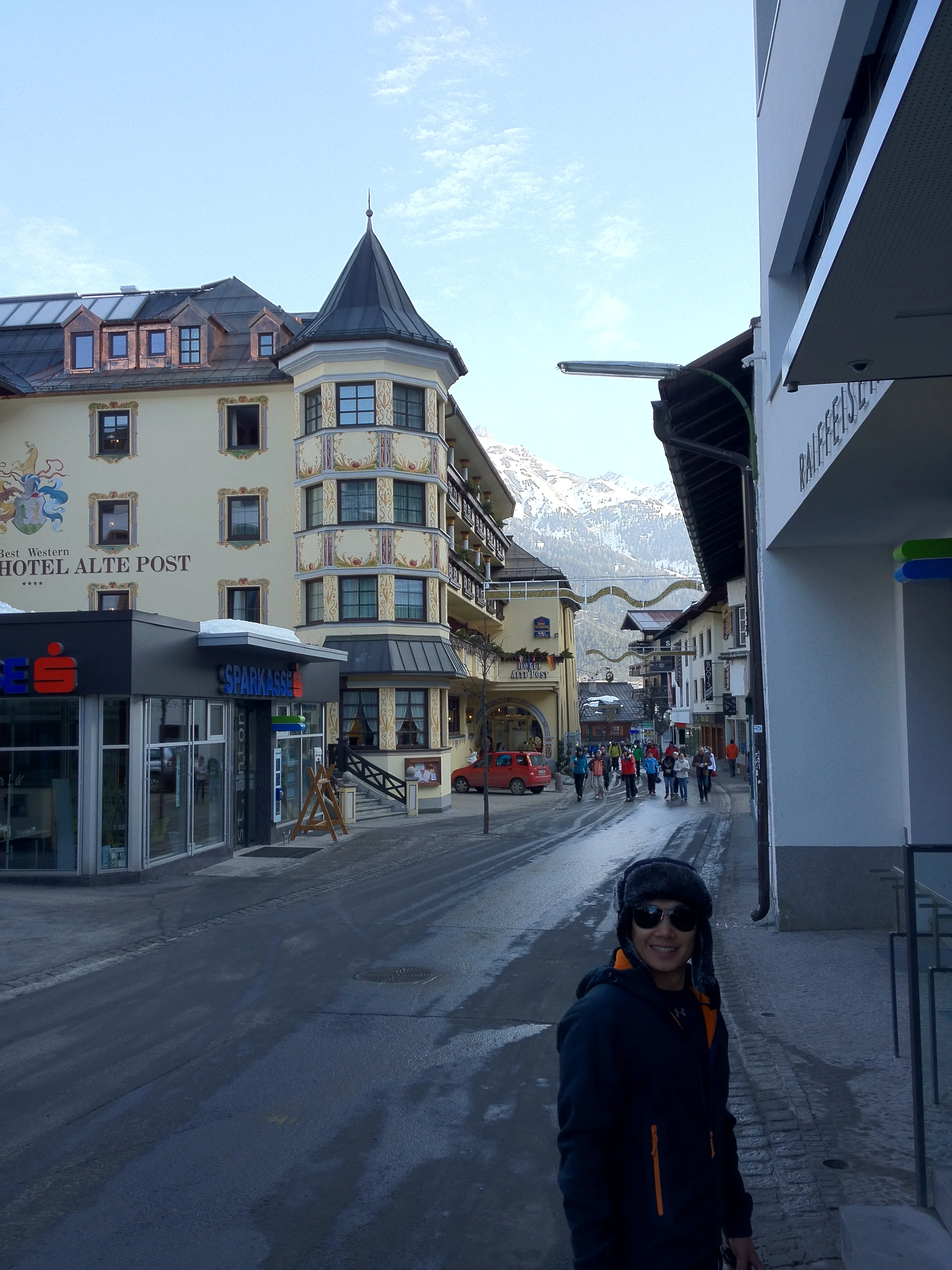 2012-03-18 08.46.24 HDR.jpg