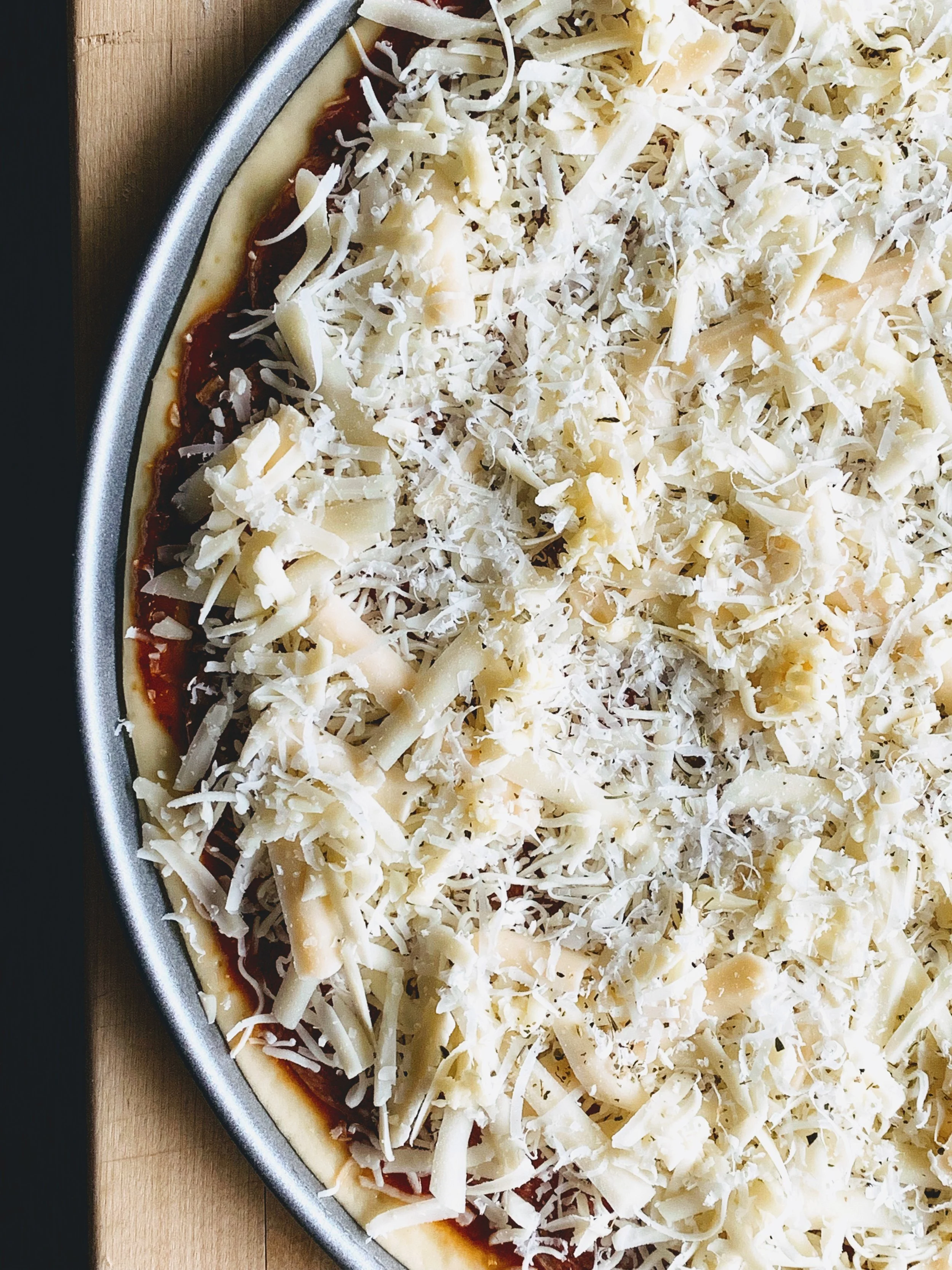 Chicago Thin Crust Pizza Cheese.jpg